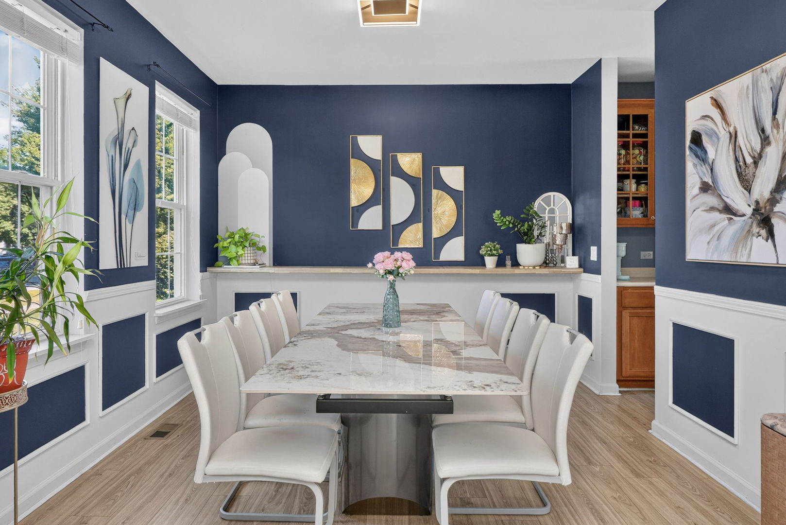722 Metropolitan Avenue Property Photo 4