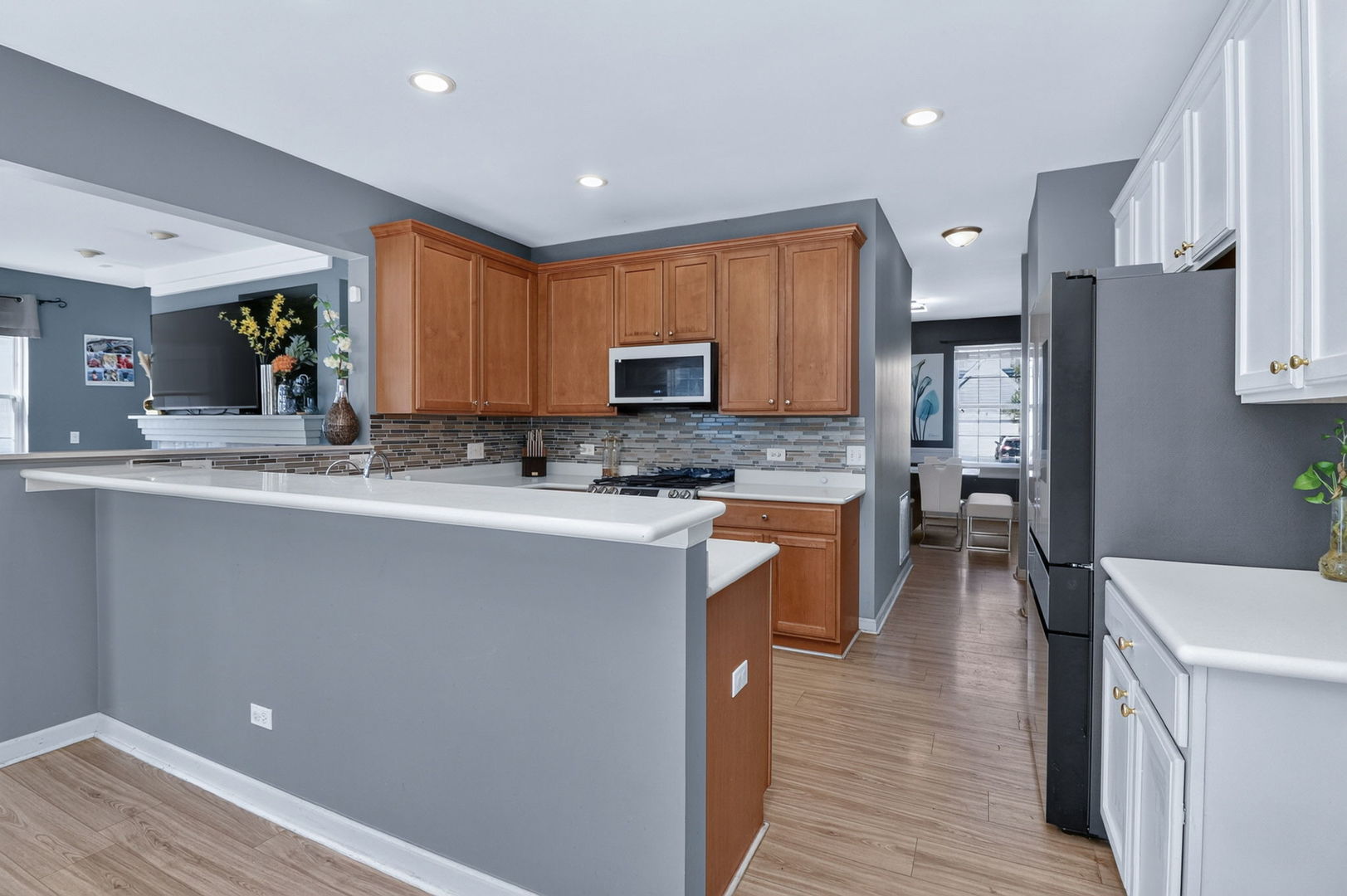 722 Metropolitan Avenue Property Photo 7