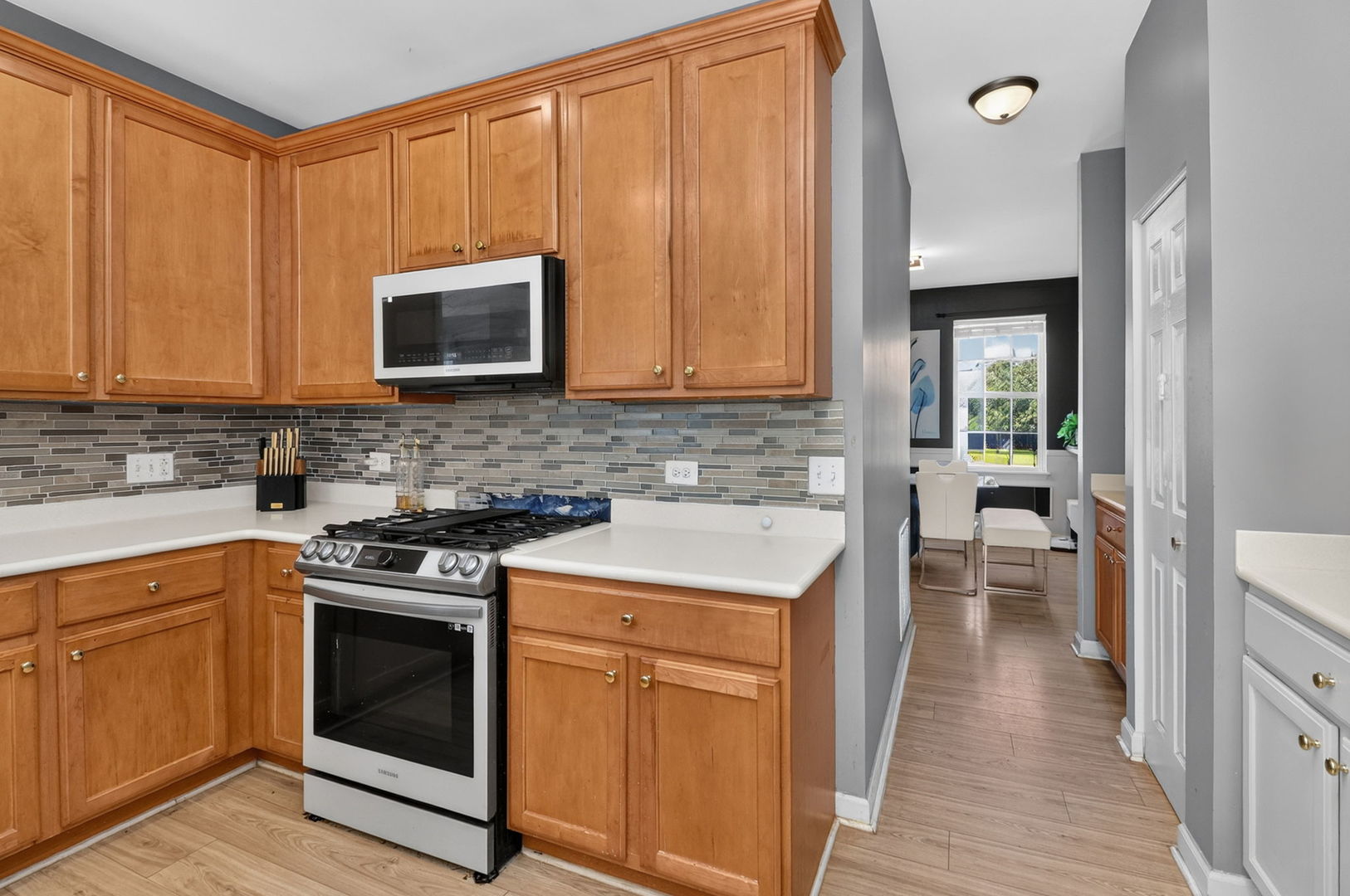 722 Metropolitan Avenue Property Photo 9