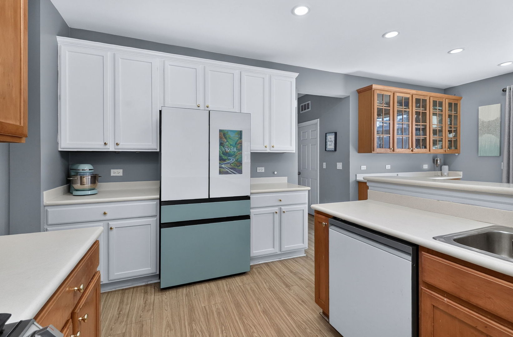 722 Metropolitan Avenue Property Photo 10