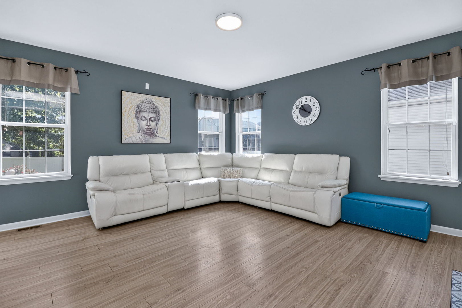 722 Metropolitan Avenue Property Photo 15