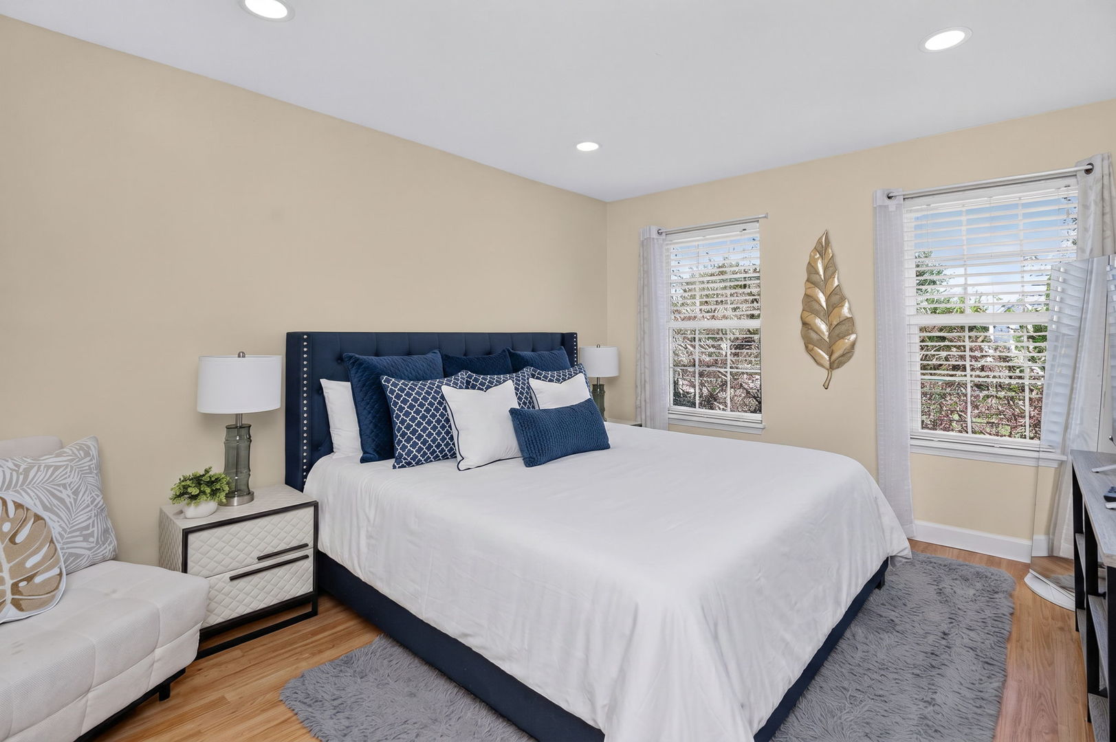 722 Metropolitan Avenue Property Photo 22