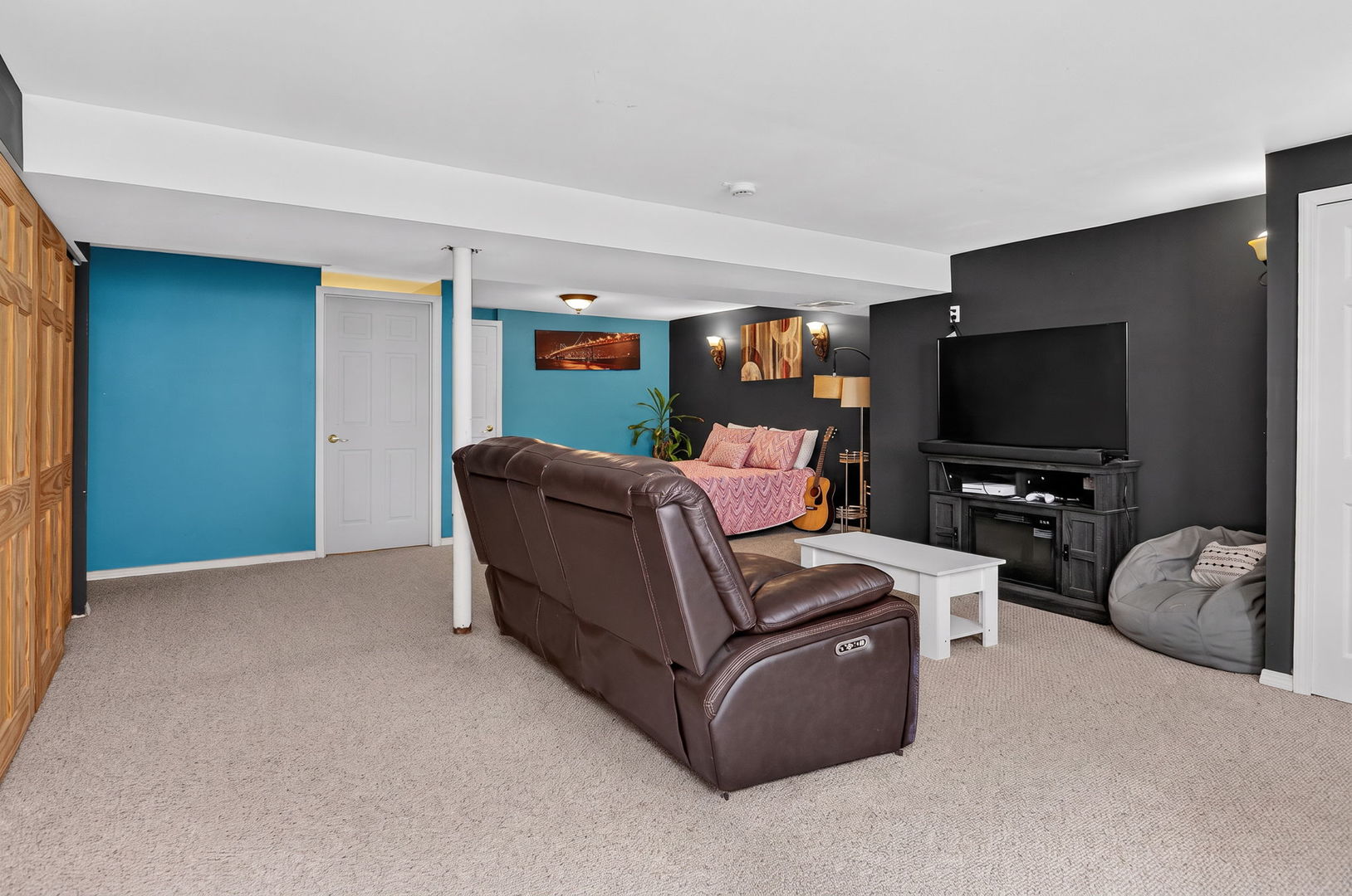 722 Metropolitan Avenue Property Photo 26
