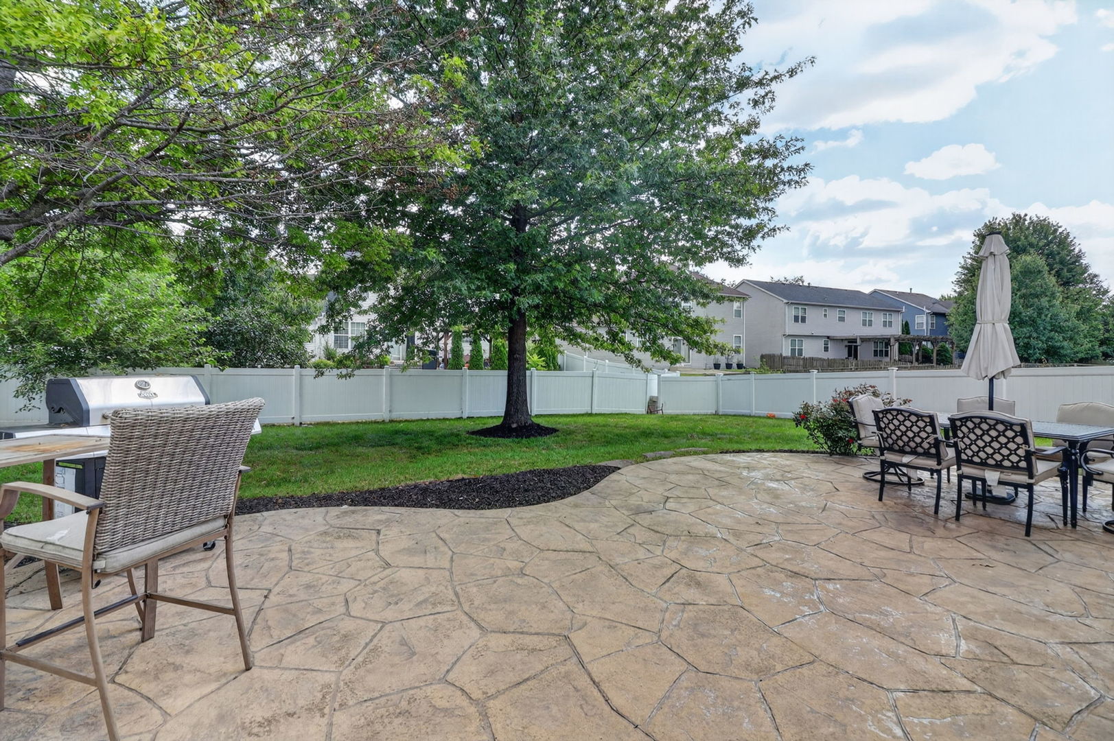 722 Metropolitan Avenue Property Photo 34