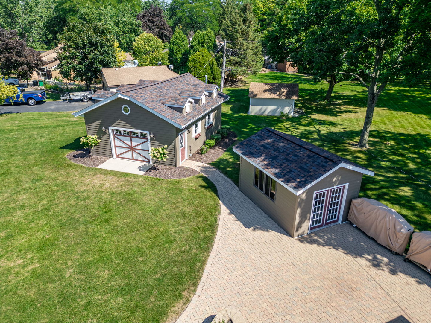 21w302 Woodview Drive Property Photo 33