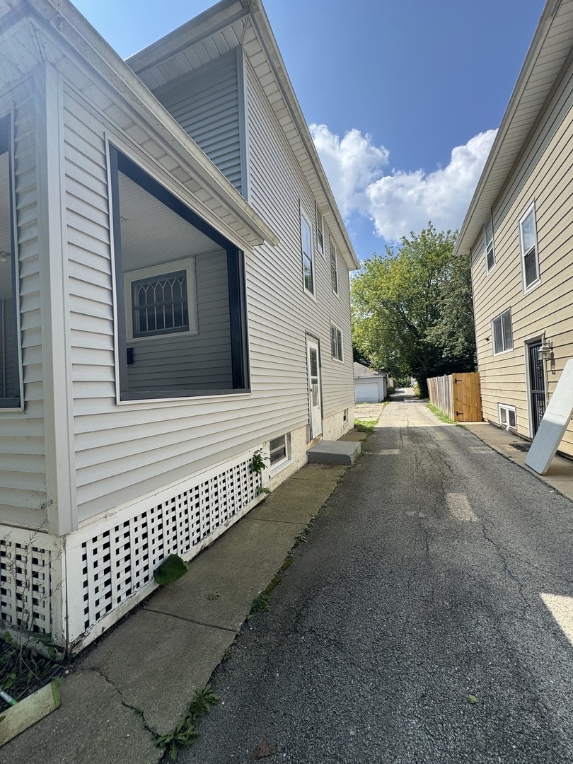 838 Hickory Street Property Photo 3