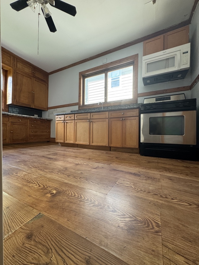 838 Hickory Street Property Photo 15