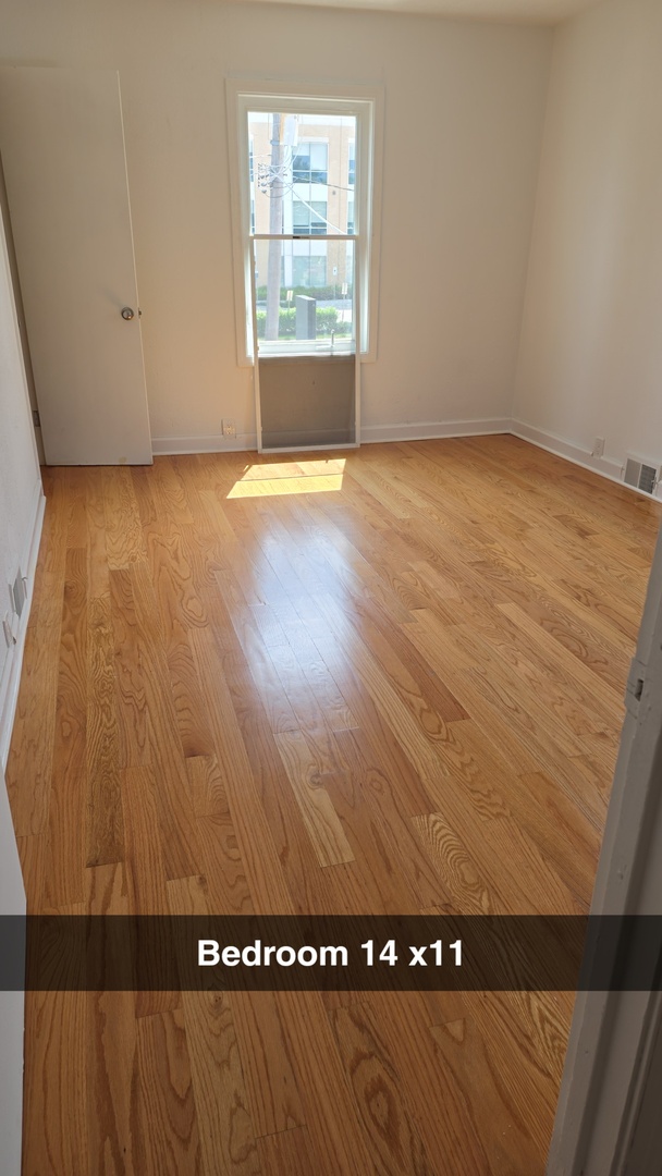318 W Ogden Avenue 2 Property Photo 3