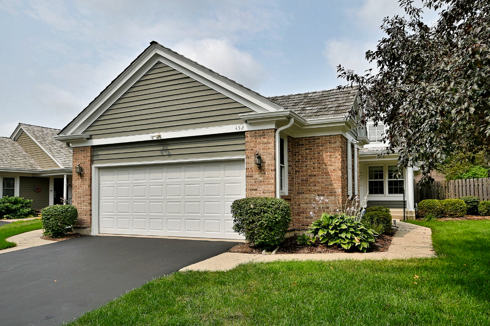 452 Park Barrington Drive Property Photo 1