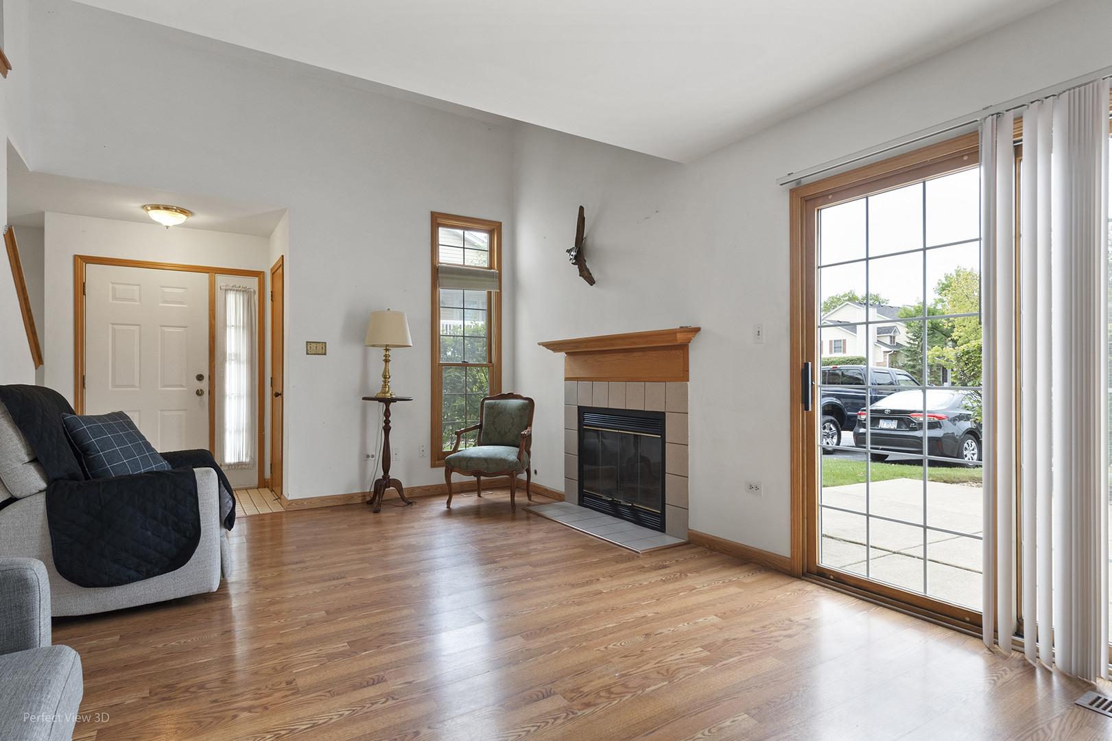 9947 Cambridge Drive C Property Photo 4