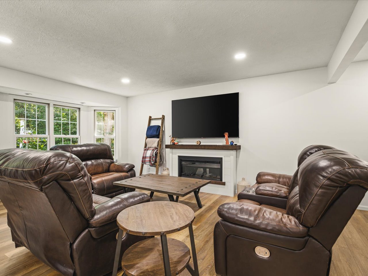 1853 Darby Lane Property Photo 11