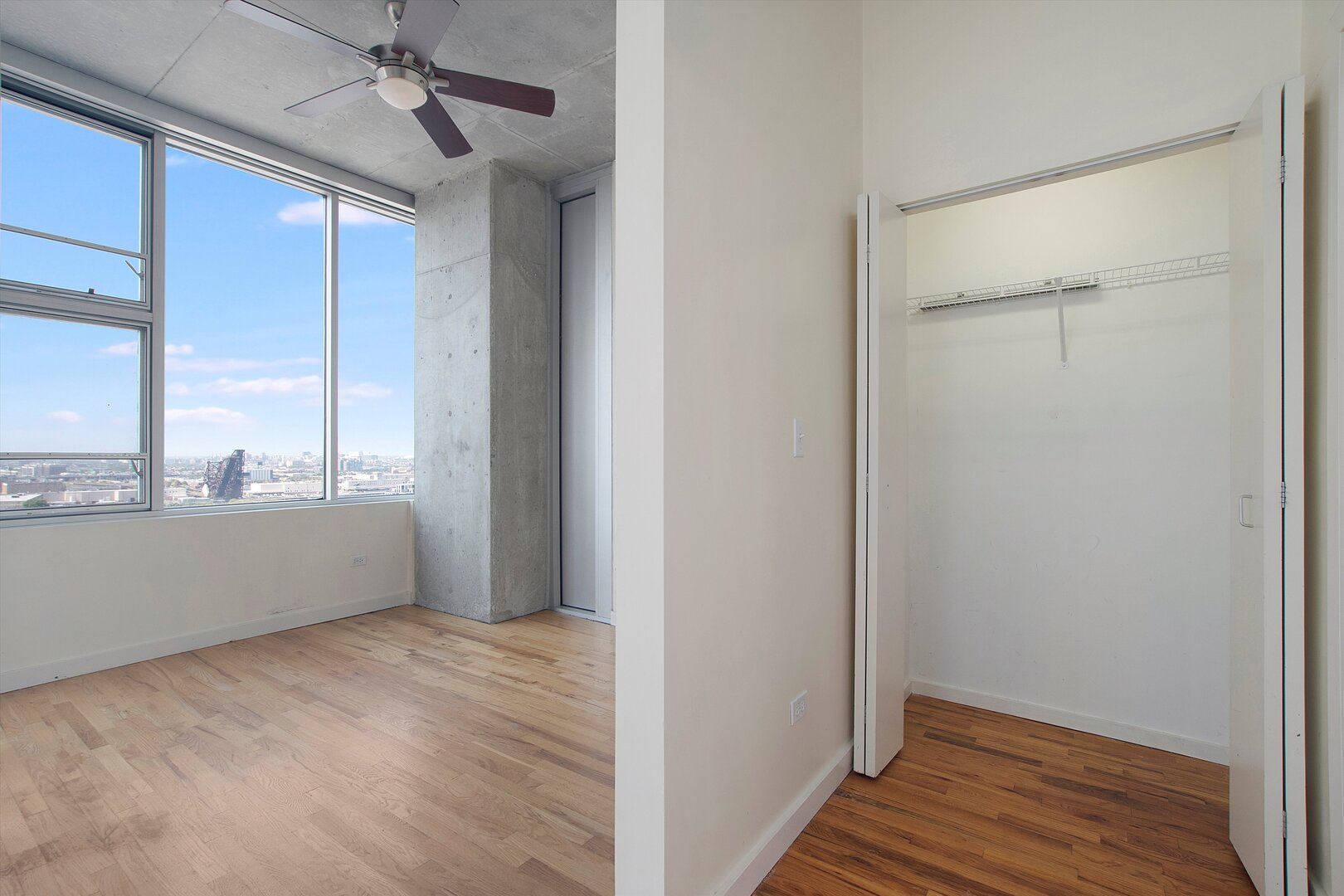 1720 S Michigan Avenue 1812 Property Photo 5