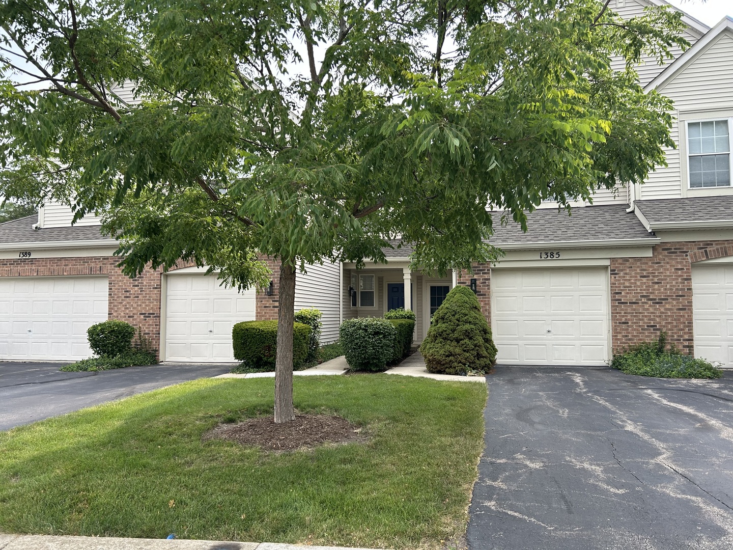 1385 Redbridge Court Property Photo 2