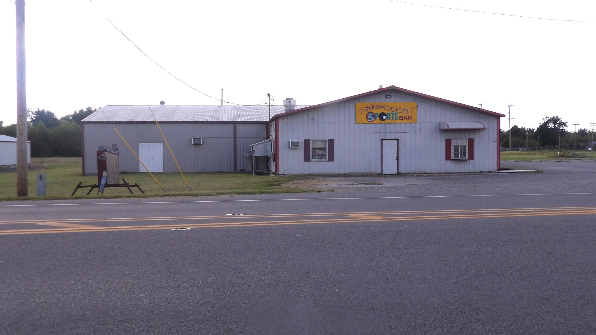 1411 N Main Street Property Photo 3