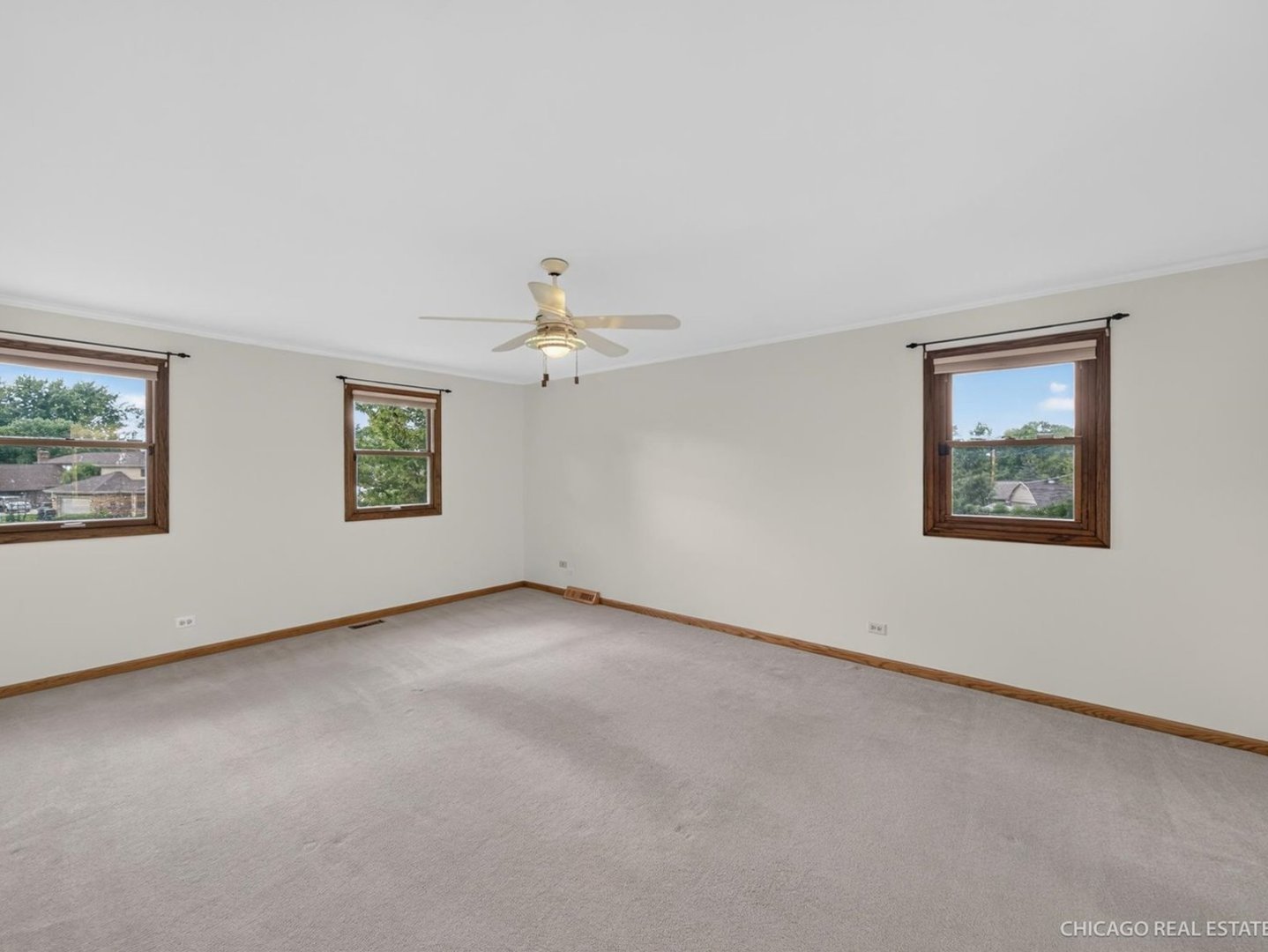 9s565 S Allison Court Property Photo 14