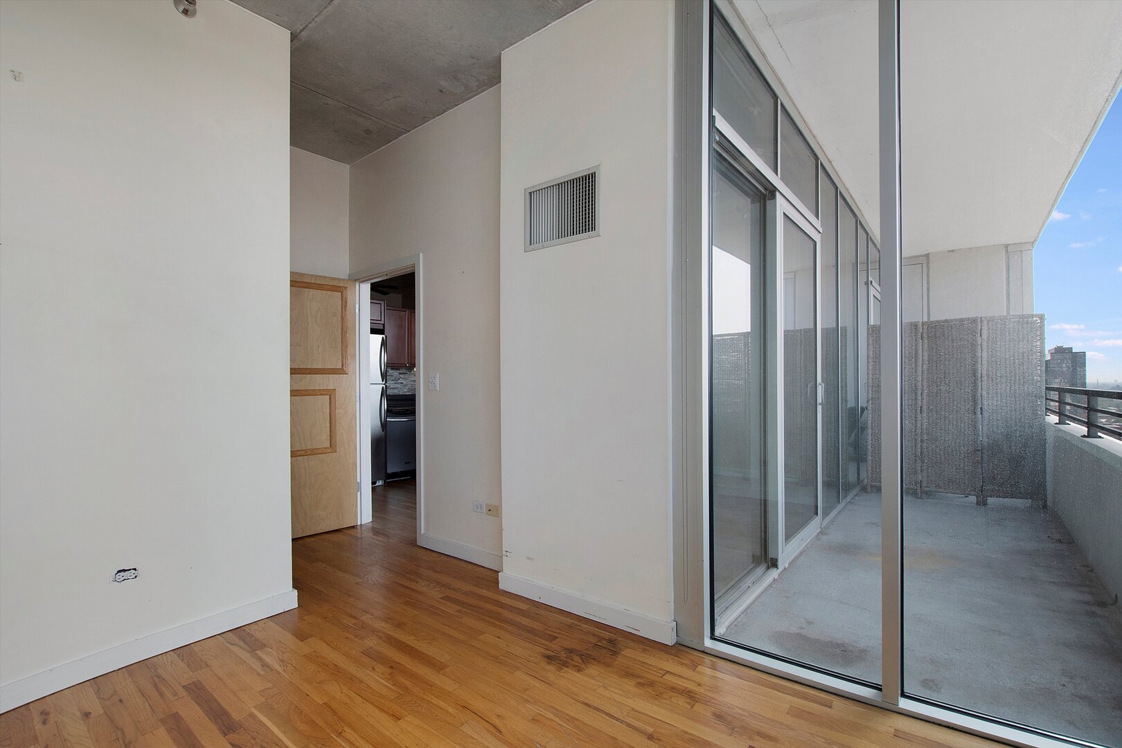 1720 S Michigan Avenue 1812 Property Photo 7