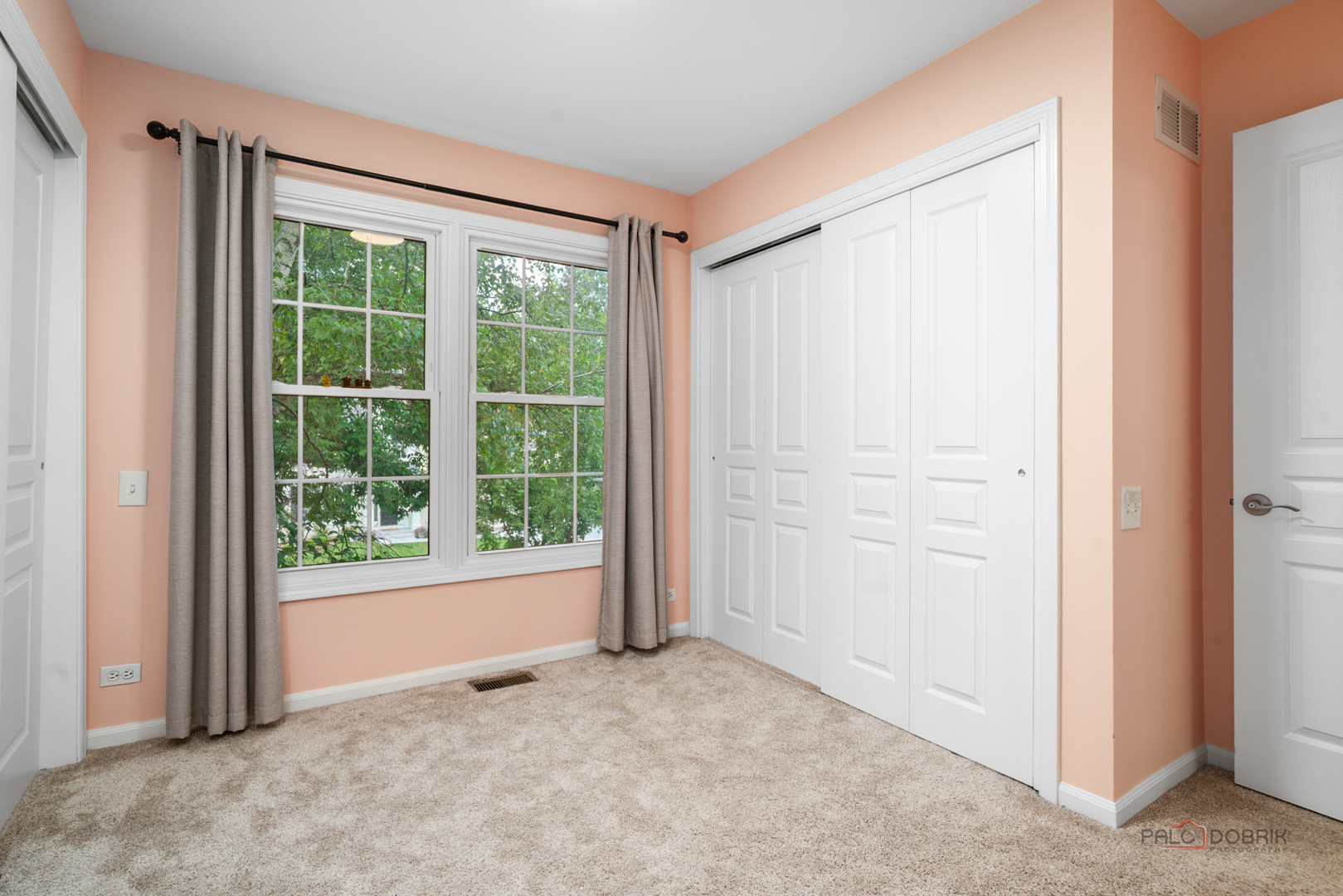 1121 Williamsburg Circle Property Photo 18