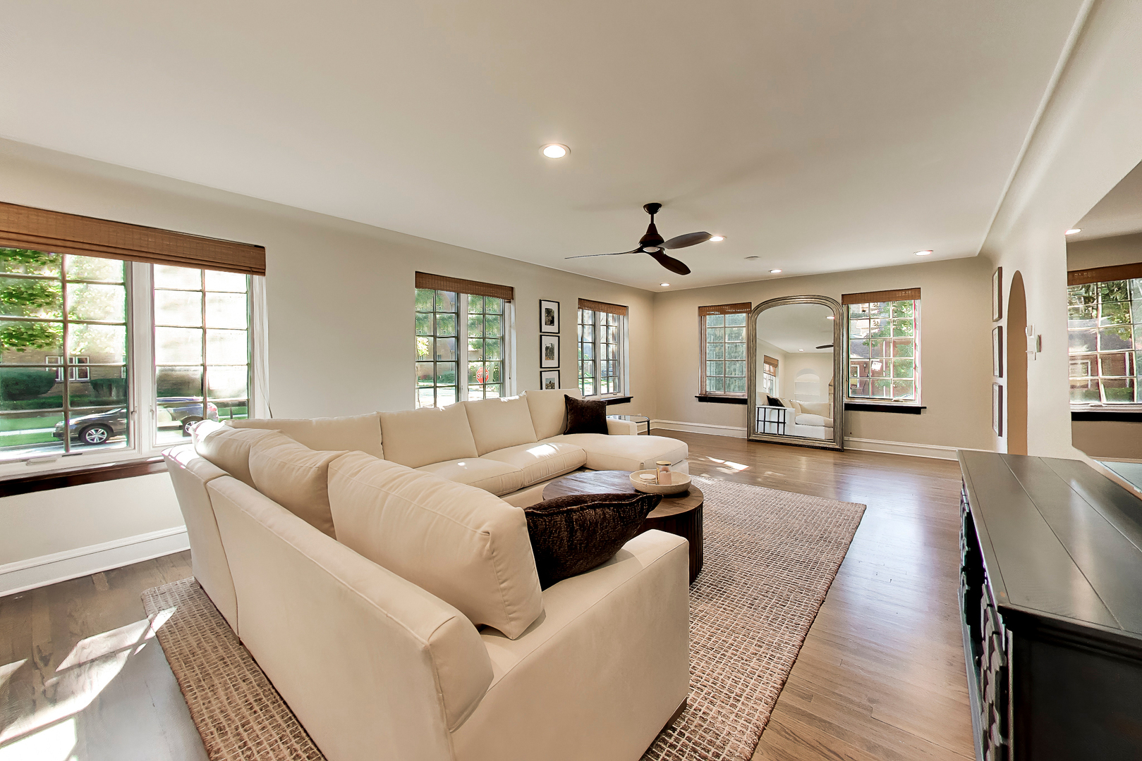 10456 S Bell Avenue Property Photo 4