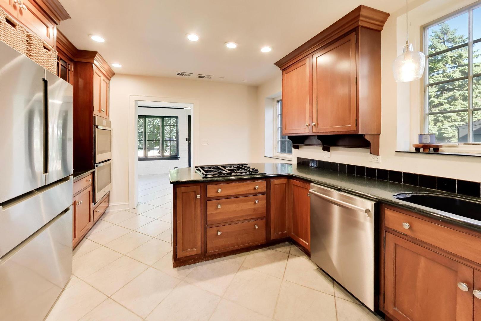 10456 S Bell Avenue Property Photo 14