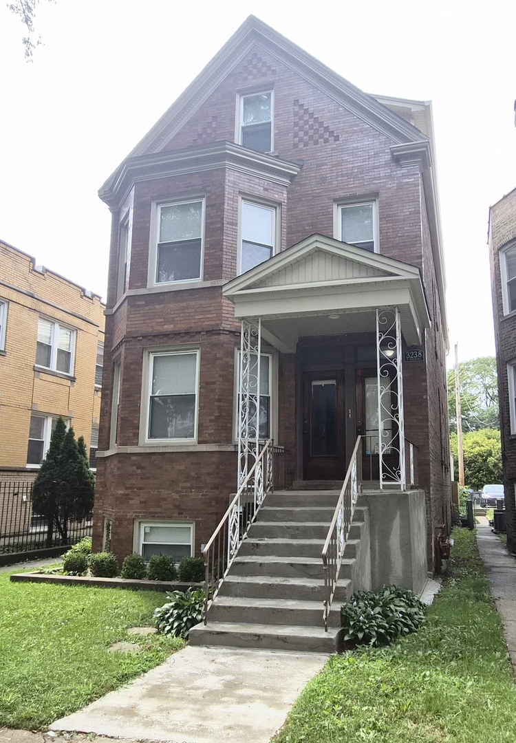 3238 N Hamlin Avenue 2 Property Photo 1