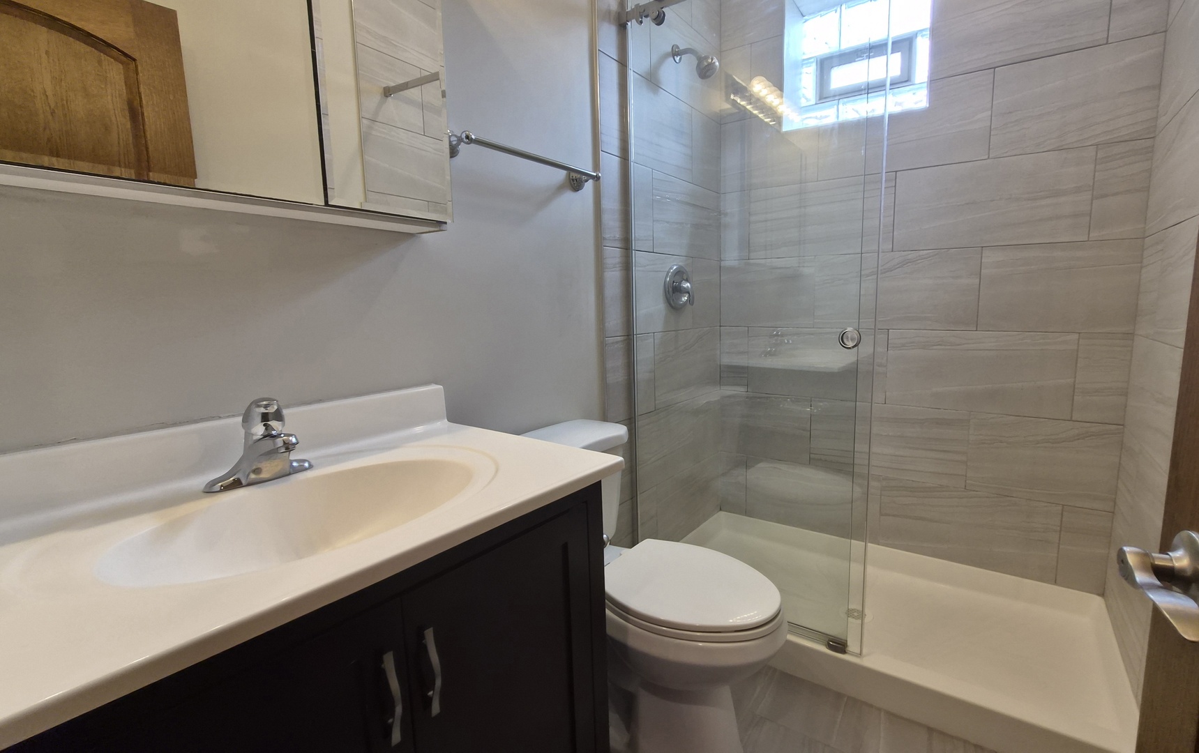 3238 N Hamlin Avenue 2 Property Photo 8