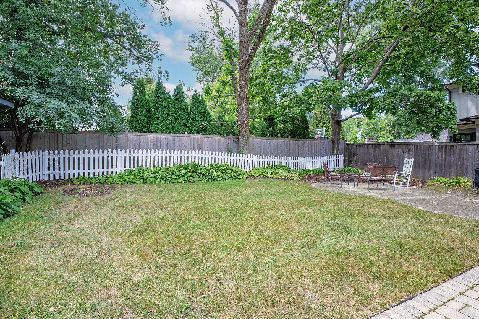 592 Provident Avenue Property Photo 17