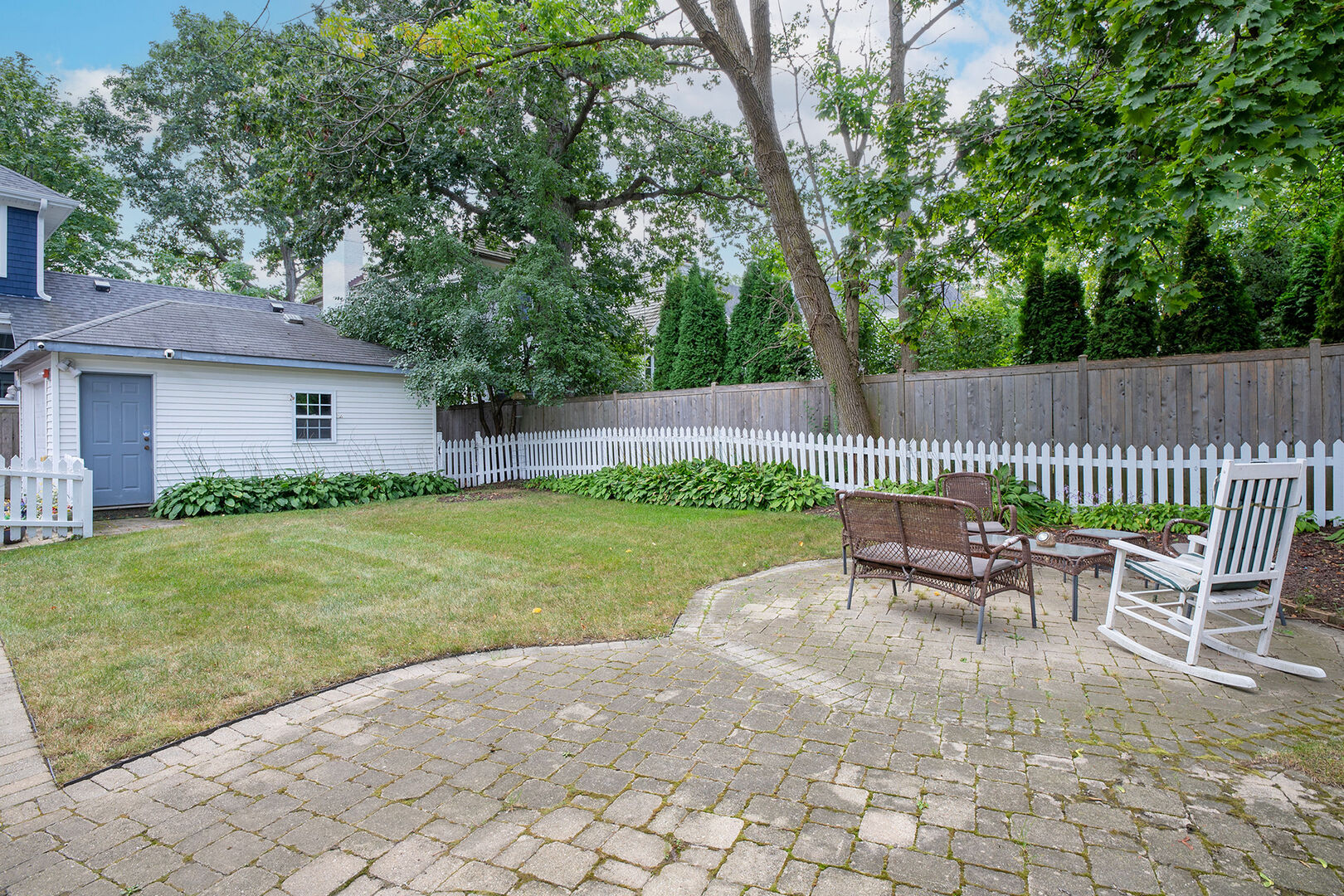 592 Provident Avenue Property Photo 19