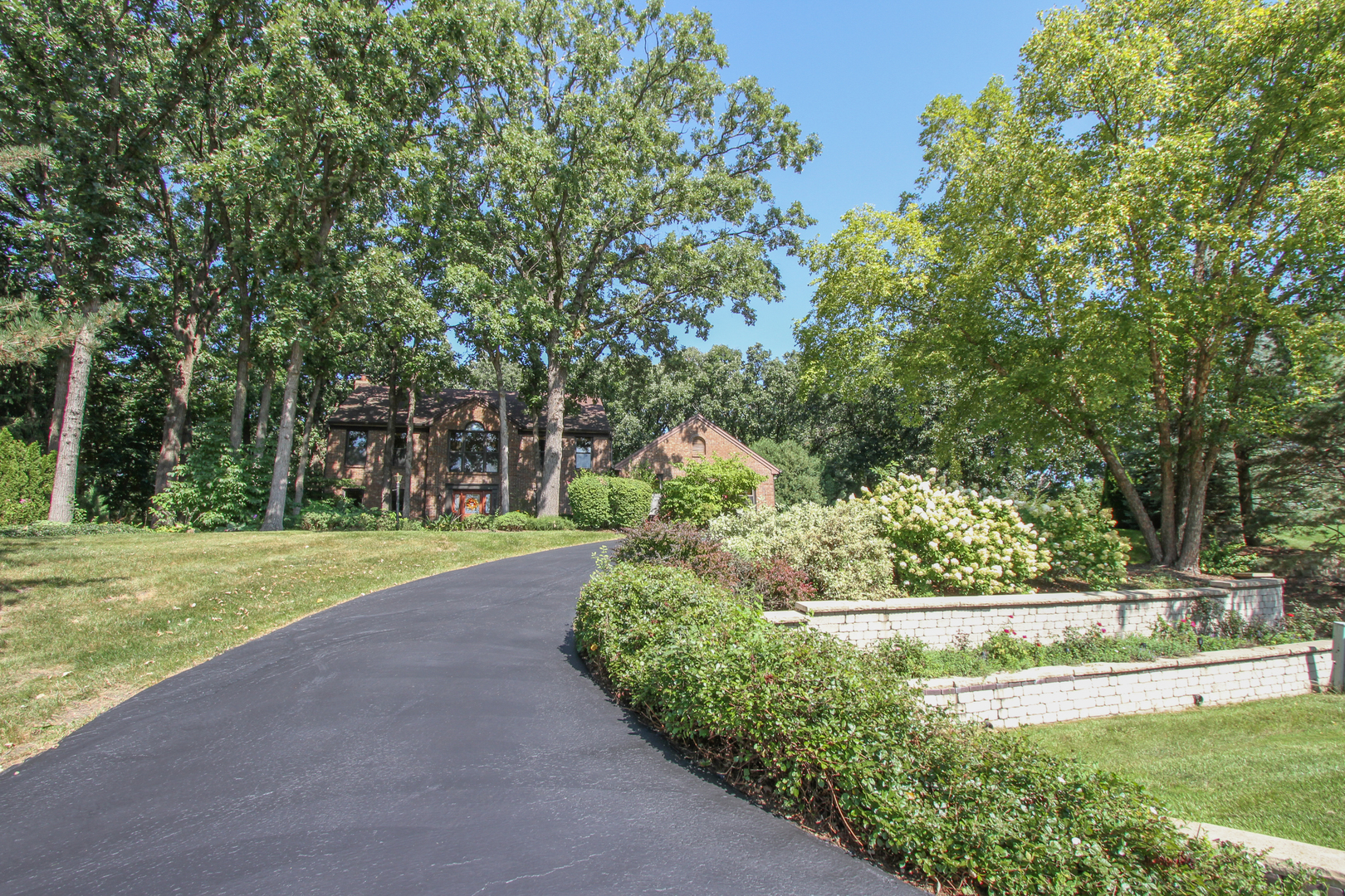24530 Hummingbird Court Property Photo 4