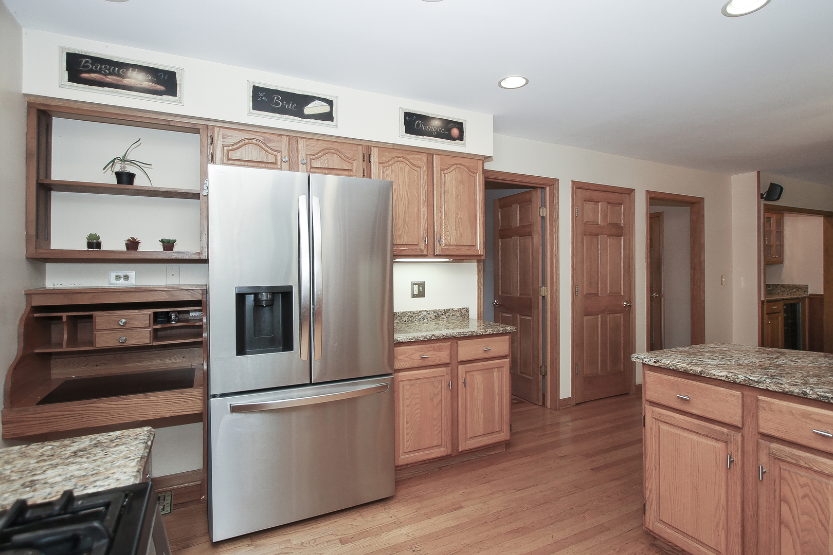 24530 Hummingbird Court Property Photo 11