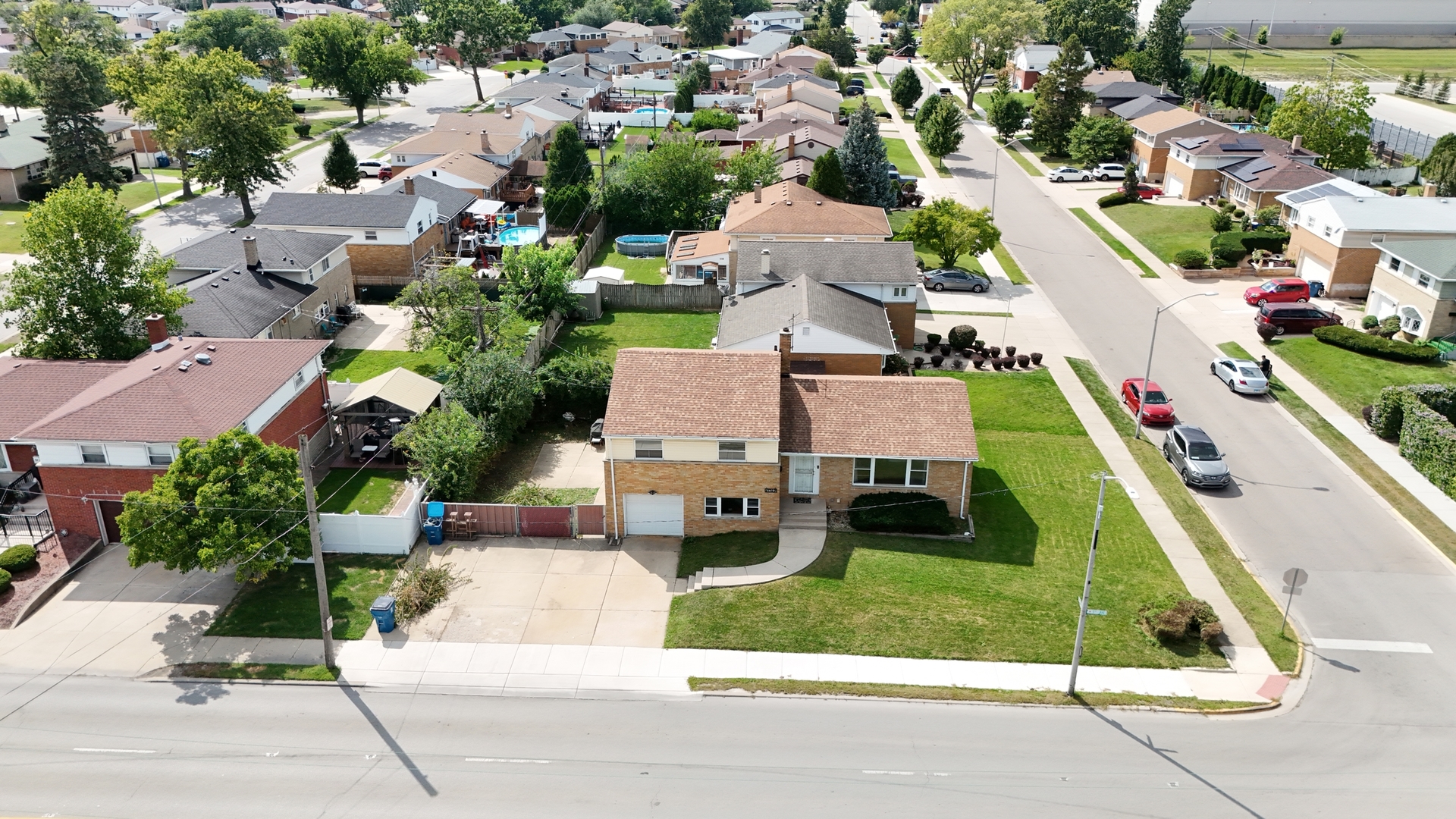 1670 N 5th Avenue Property Photo 4