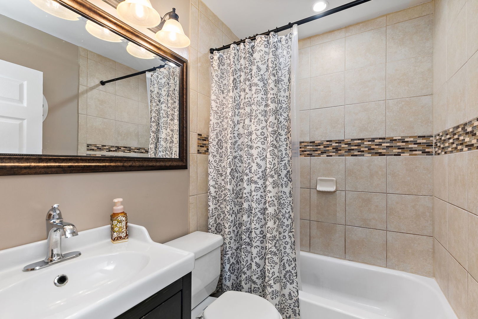 17 Joslyn Drive Property Photo 15