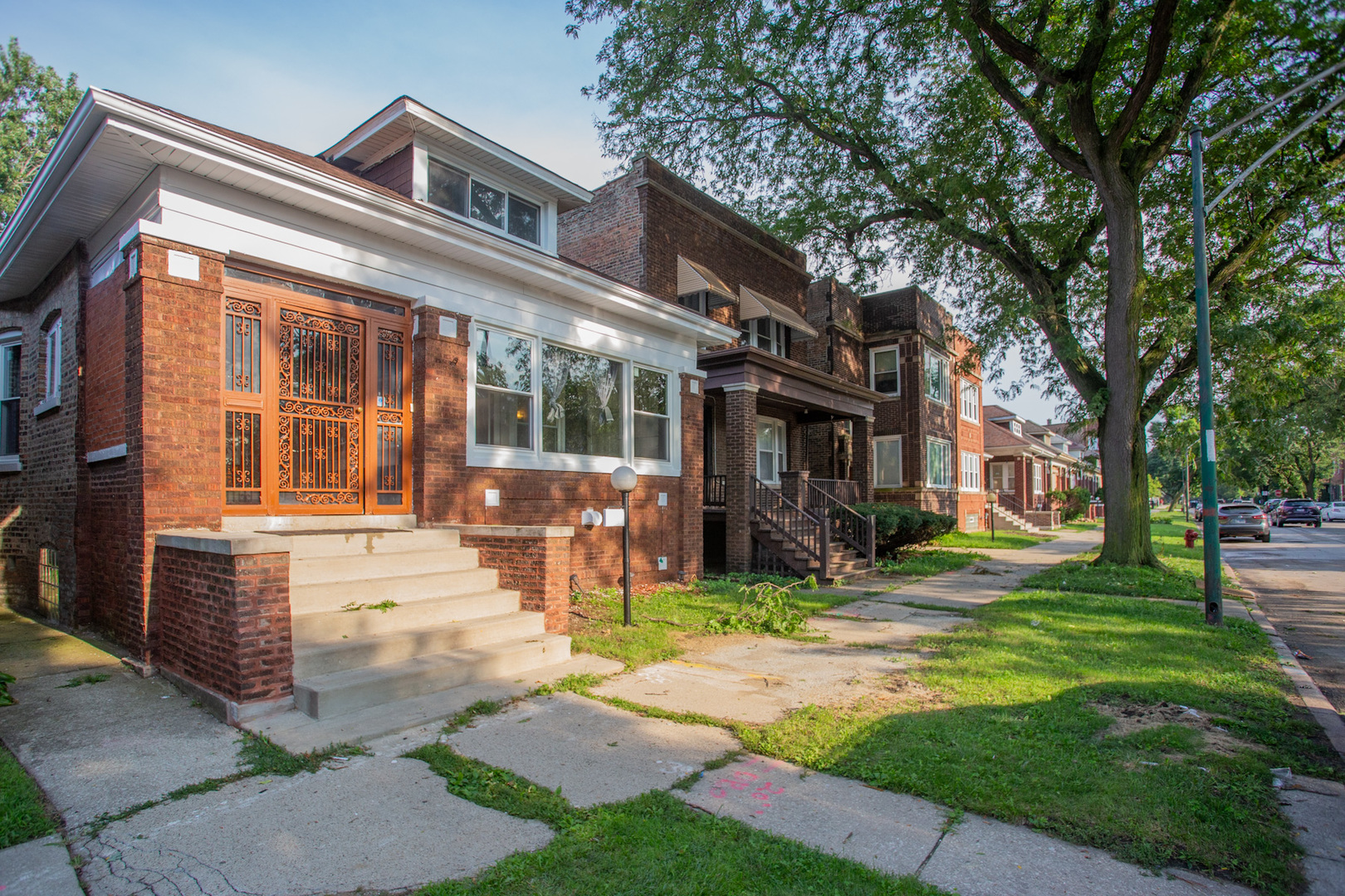 7521 S Champlain Avenue Property Photo 3