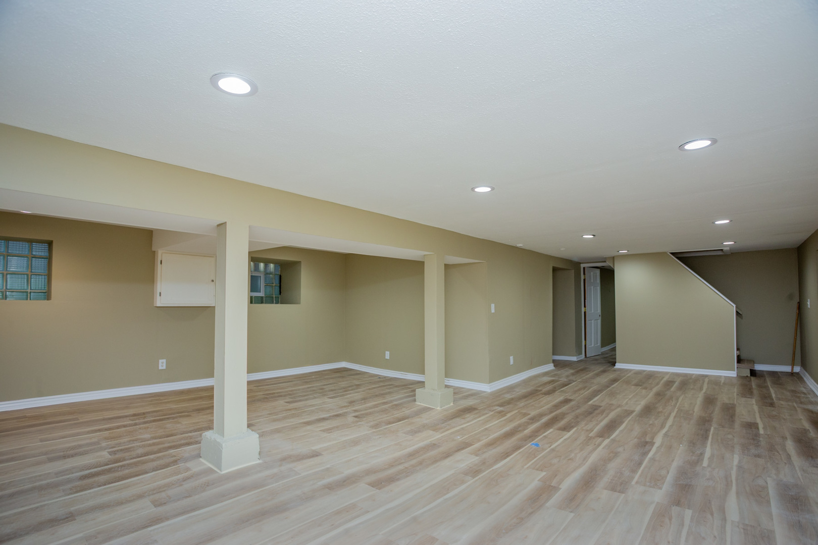 7521 S Champlain Avenue Property Photo 18