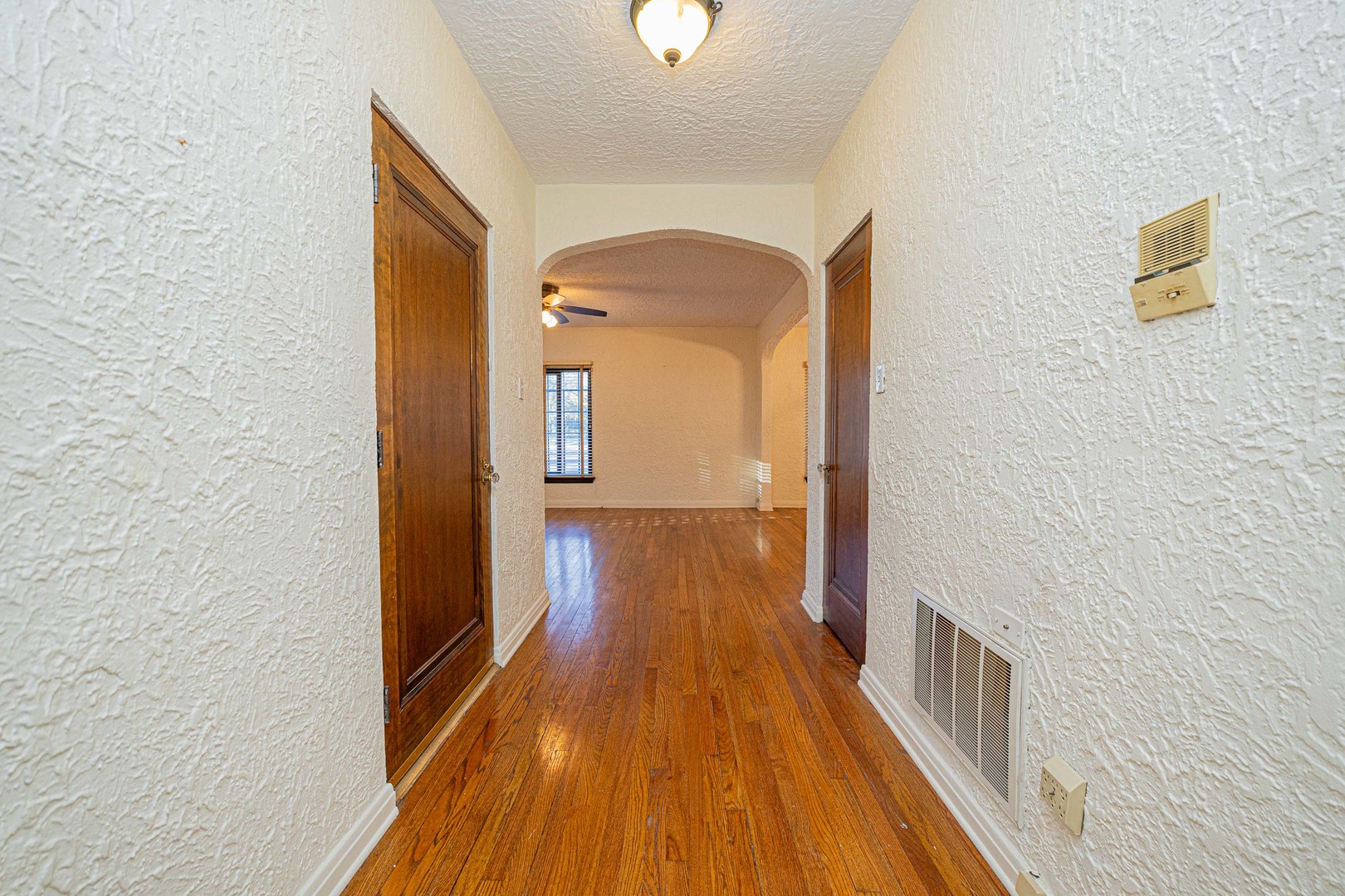 410 N Raynor Avenue 1w Property Photo 11