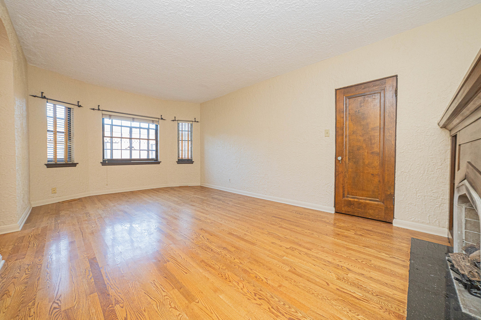 410 N Raynor Avenue 1w Property Photo 25