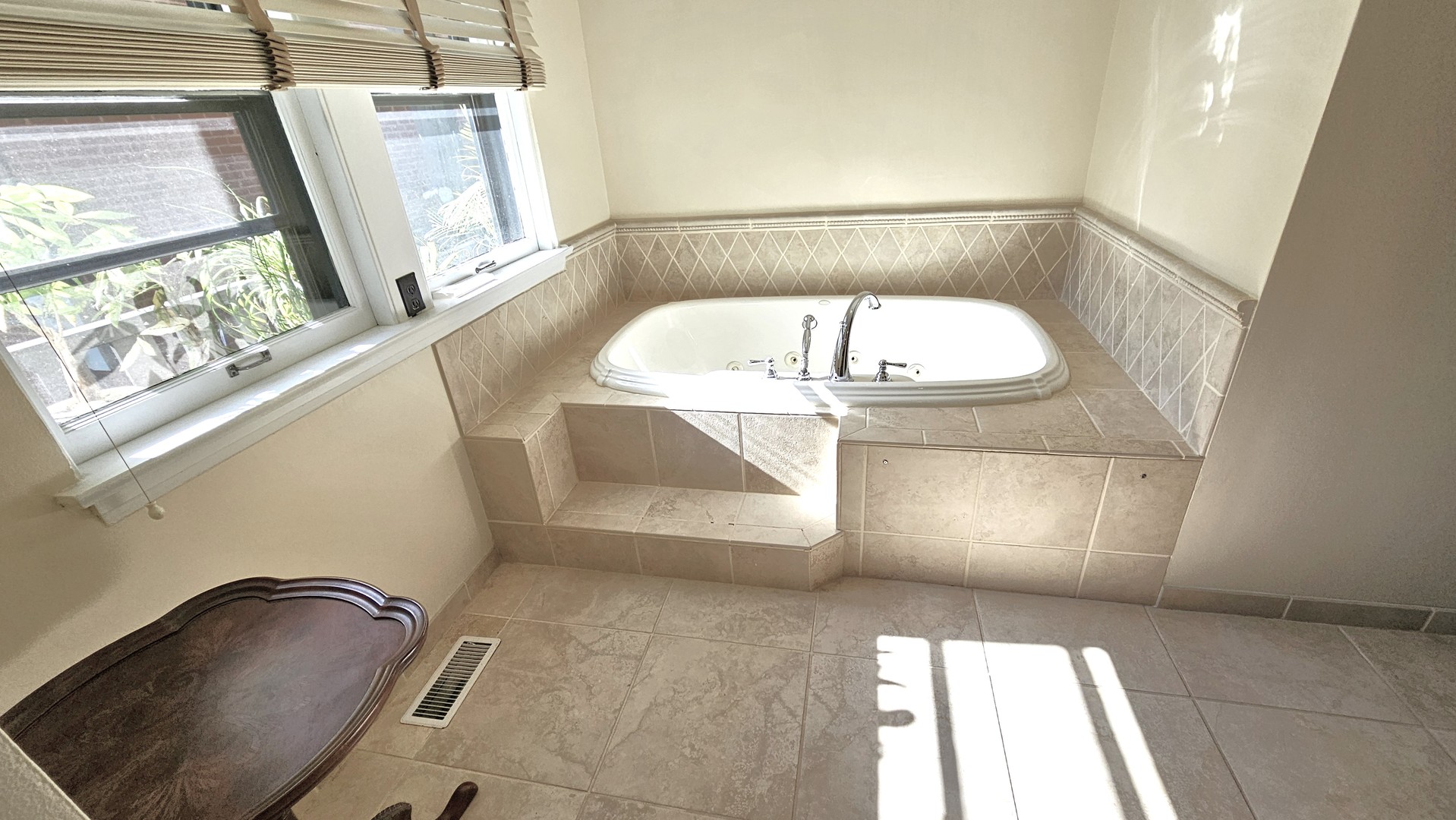 410 N Raynor Avenue 1w Property Photo 29