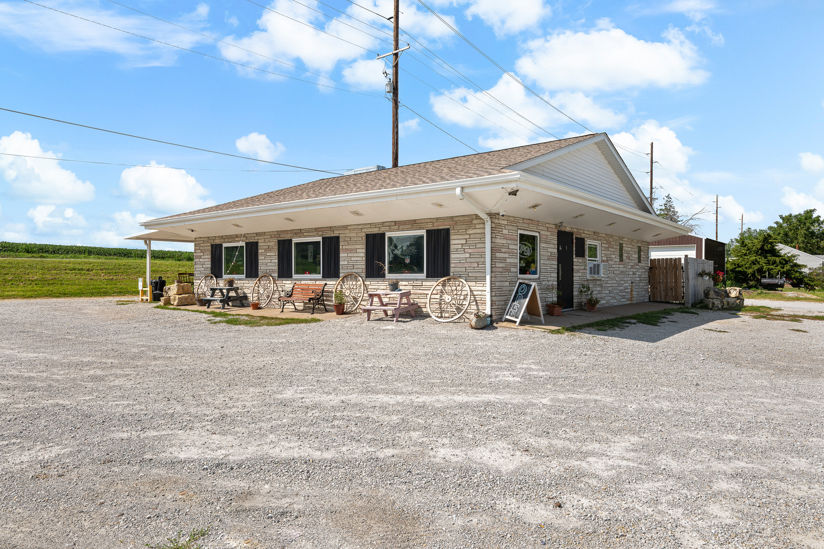 6315 W Kimberly Road Property Photo 7