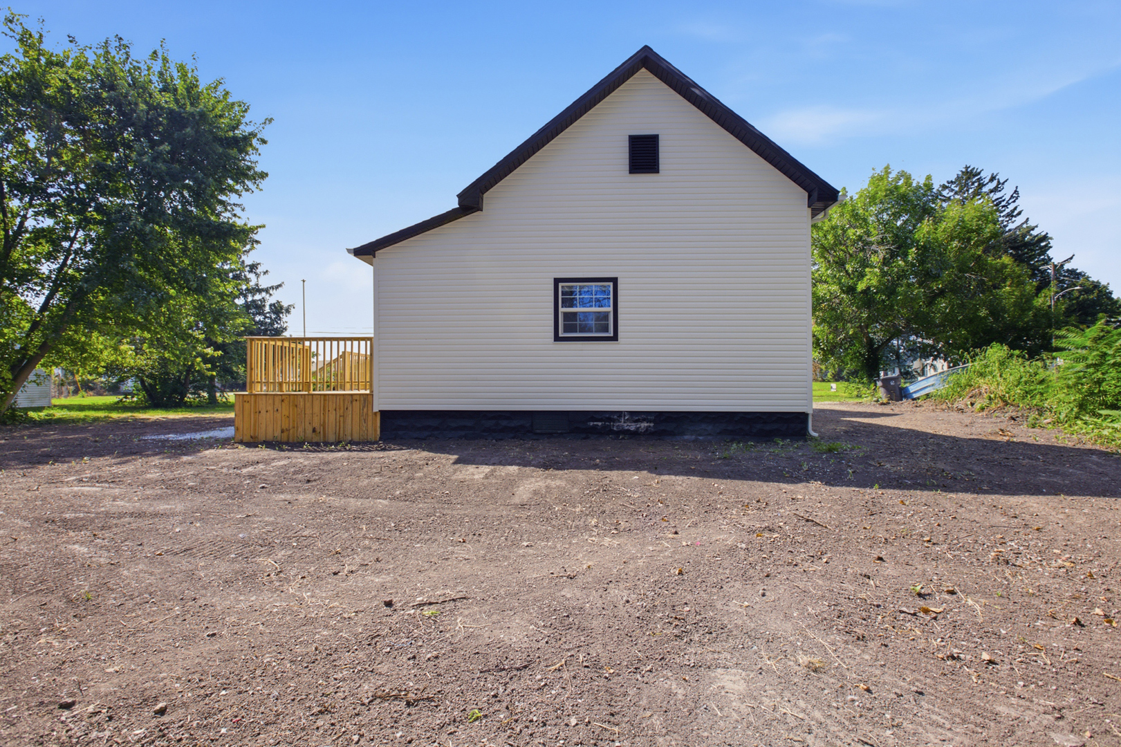 609 W Green Street Property Photo 21