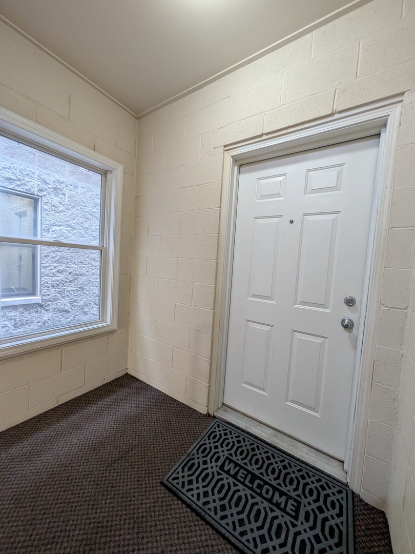 2451 W Harrison Street 3 Property Photo 4