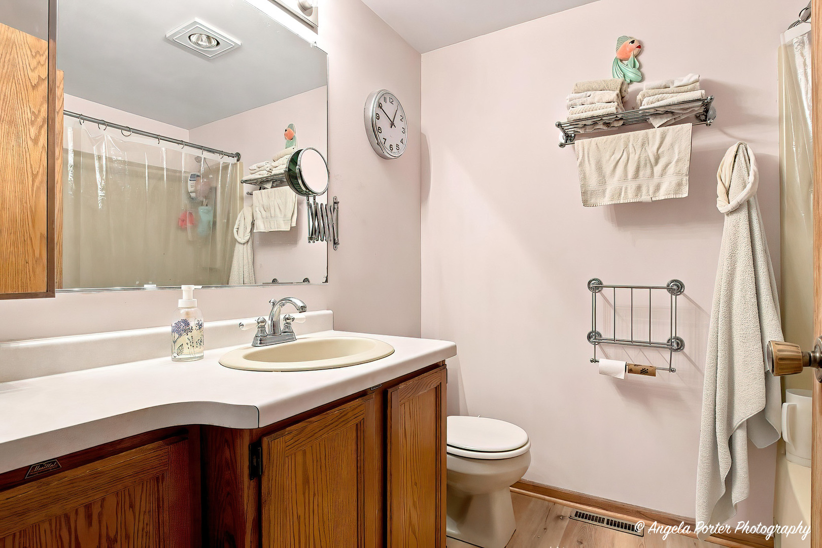 210 Maplewood Drive Property Photo 5