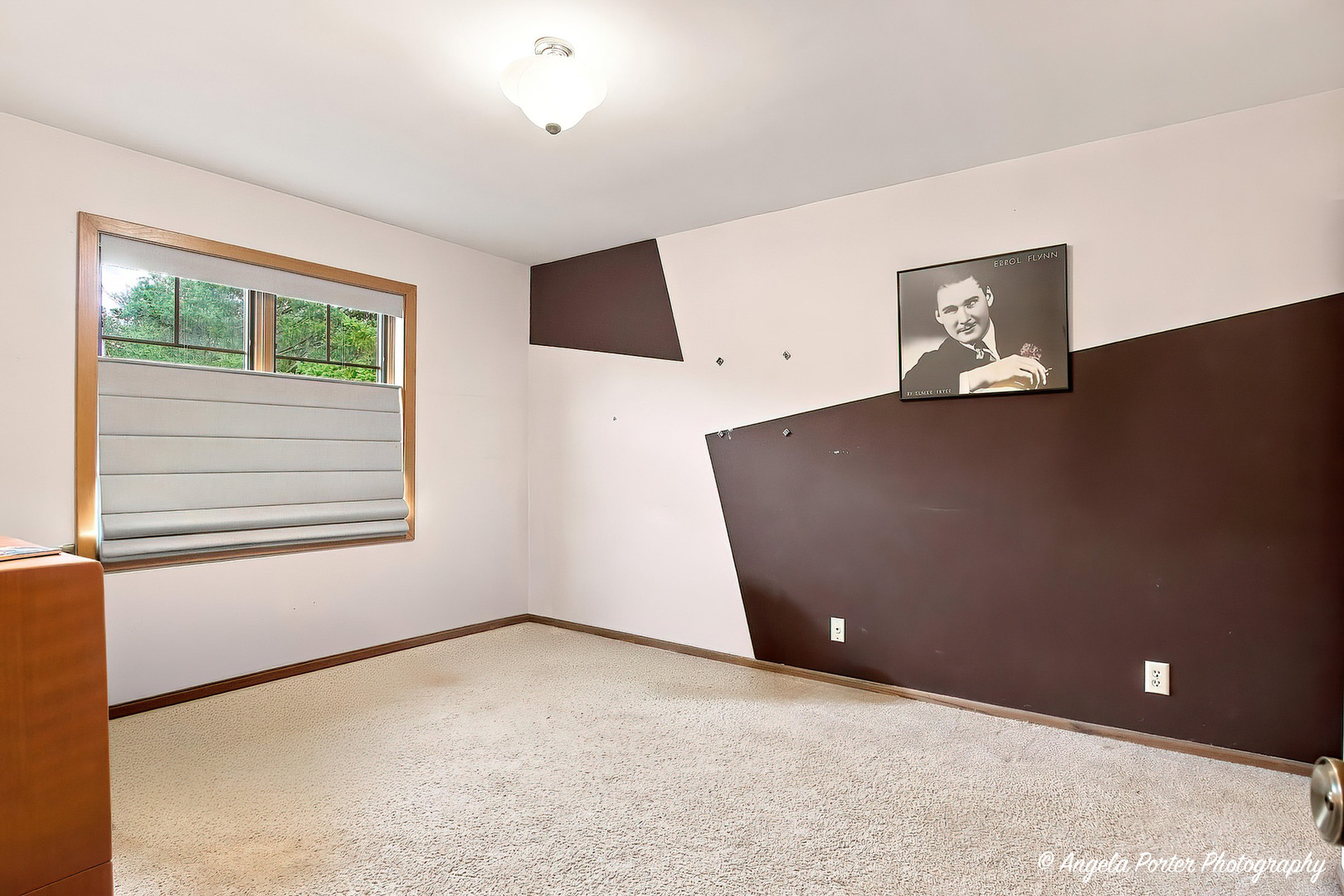 210 Maplewood Drive Property Photo 6