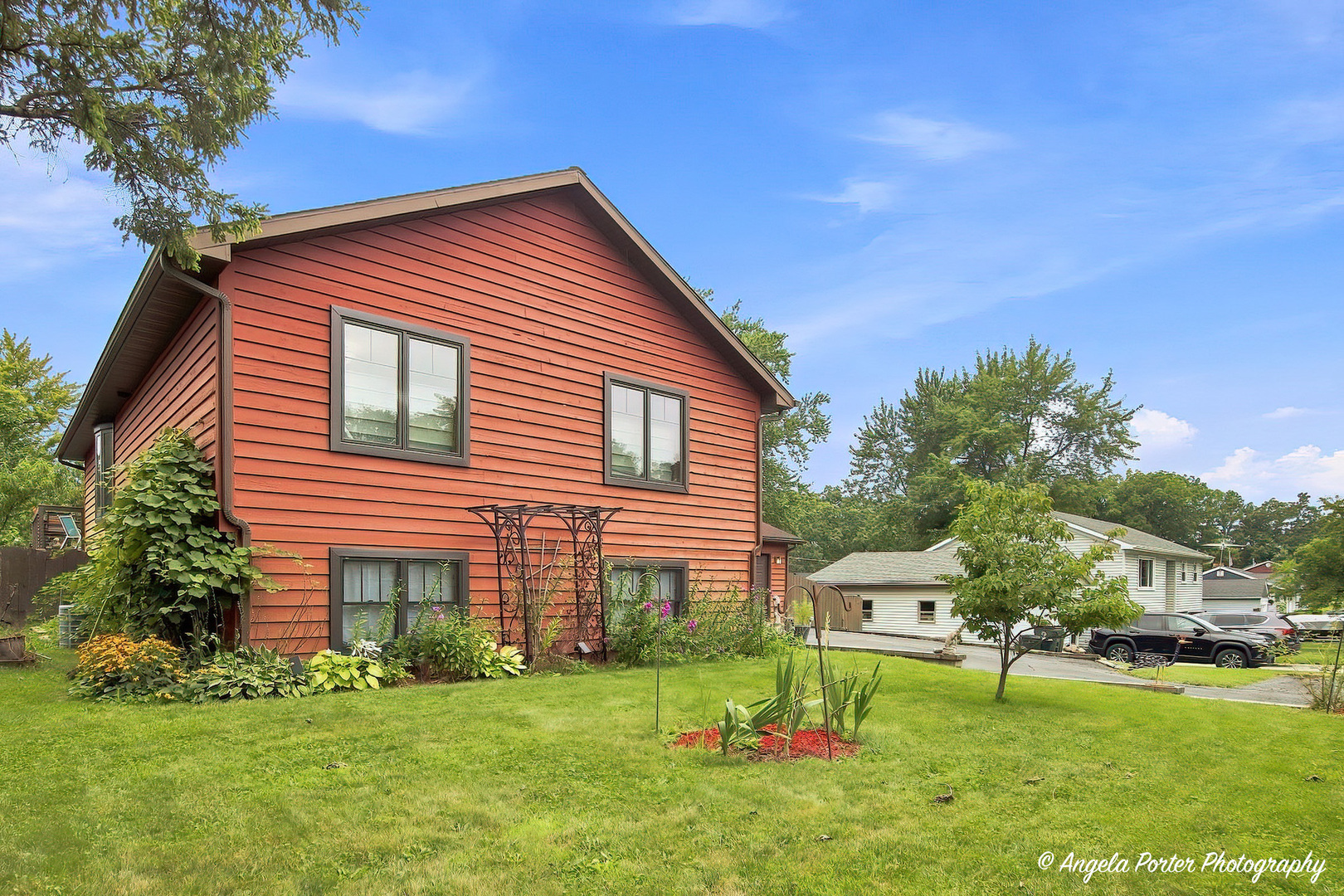 210 Maplewood Drive Property Photo 36