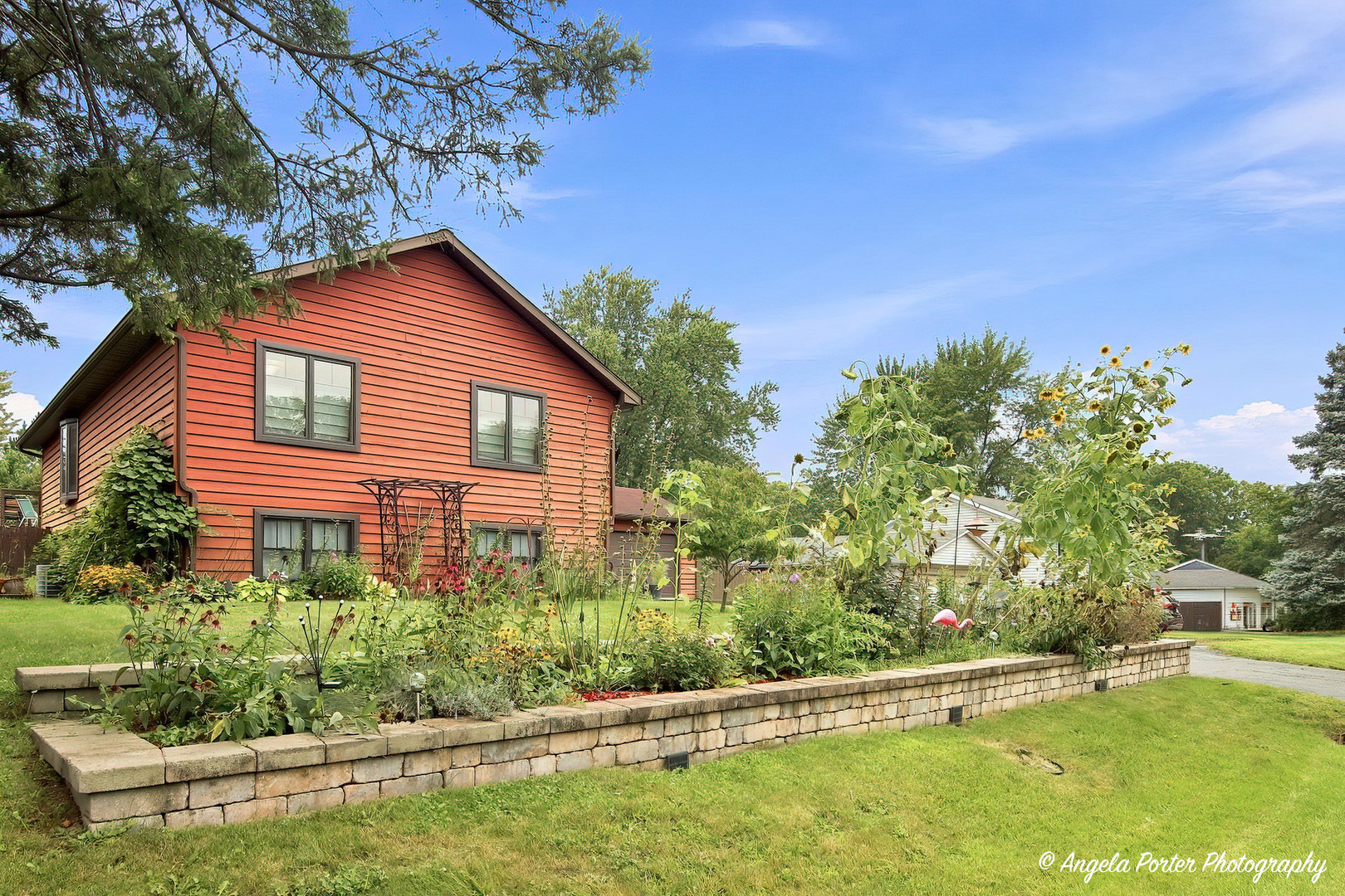 210 Maplewood Drive Property Photo 37