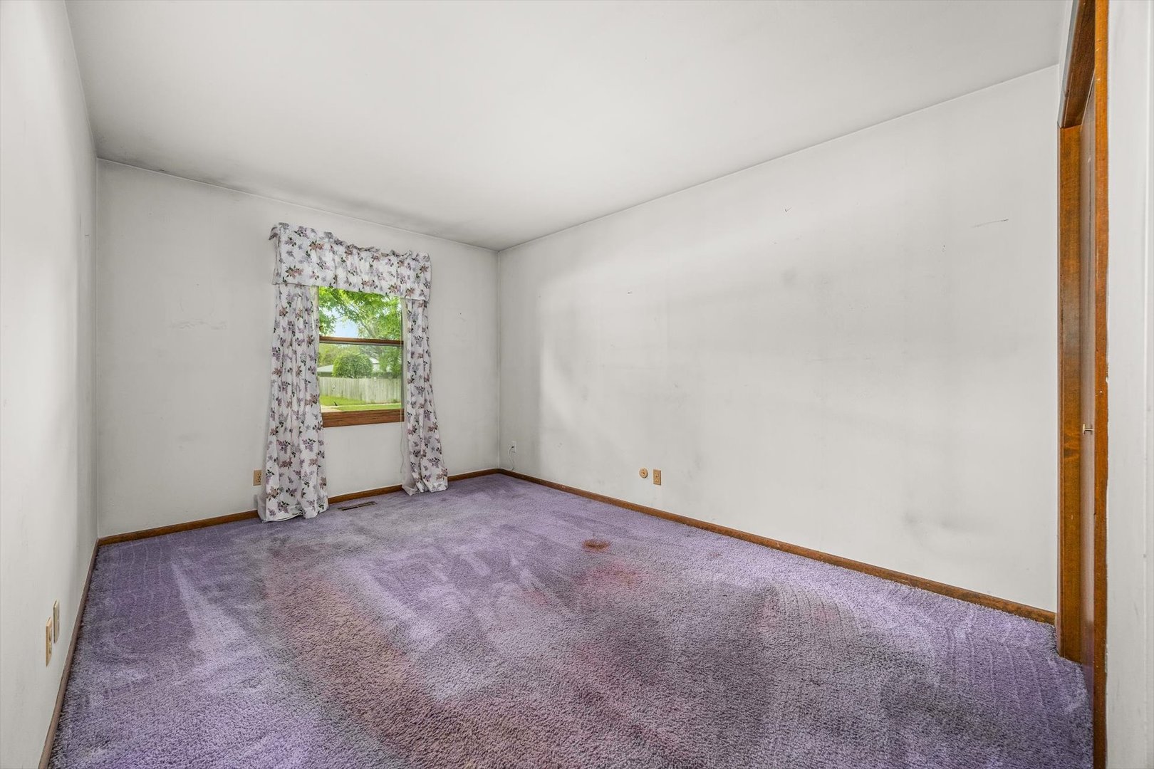 891 Laurel Drive Property Photo 6