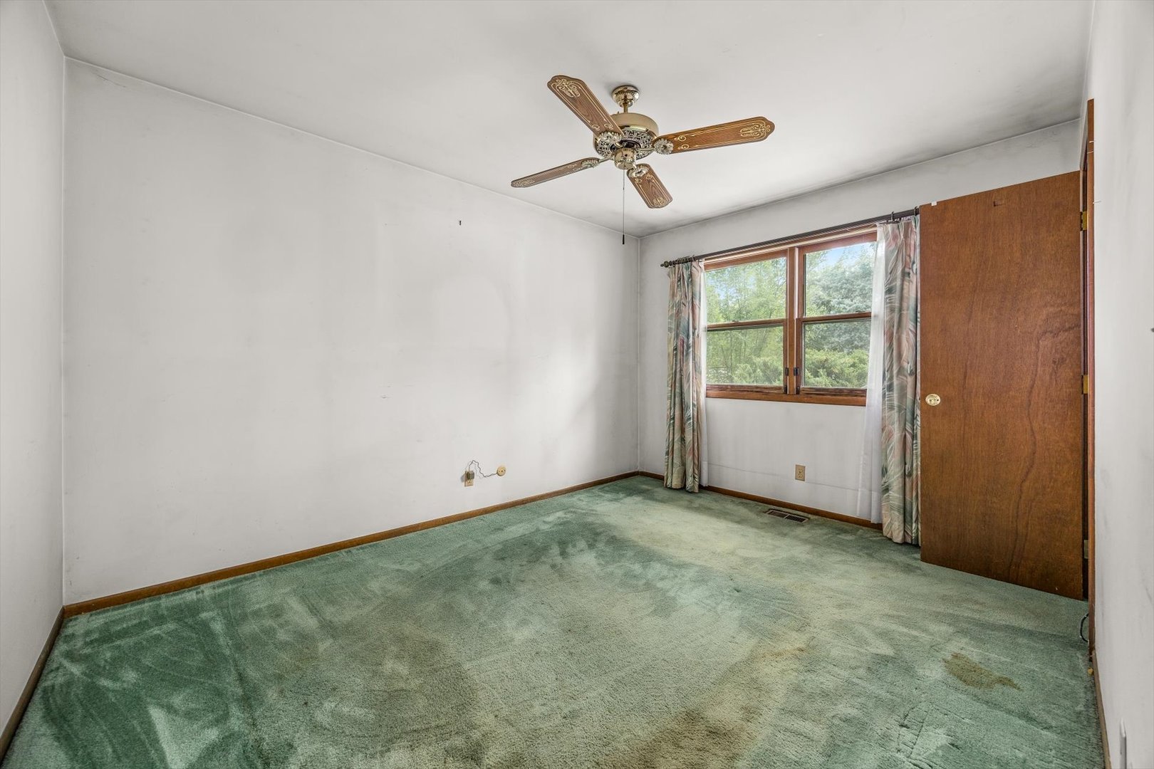 891 Laurel Drive Property Photo 7