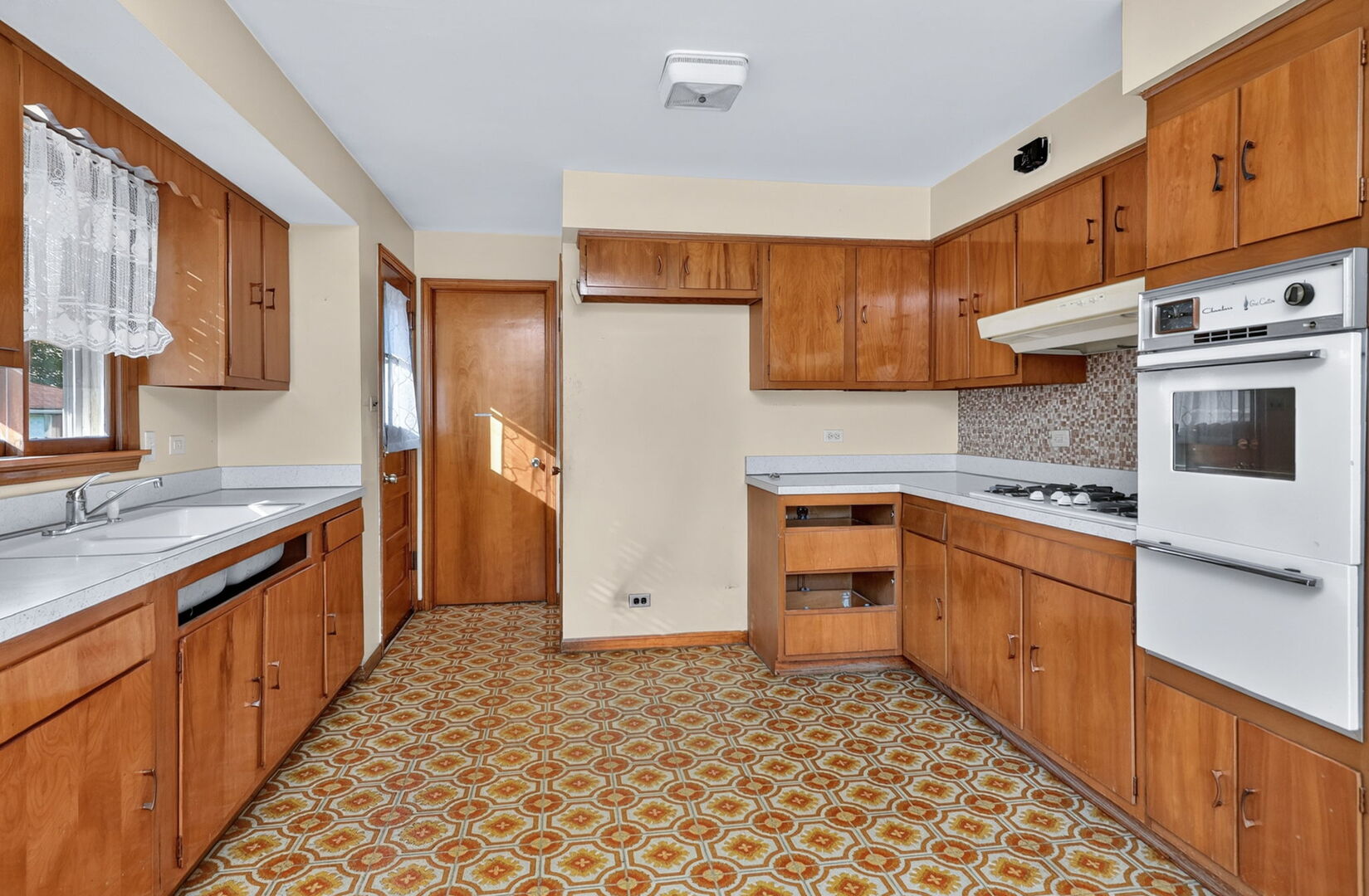 5918 Park Avenue Property Photo 6