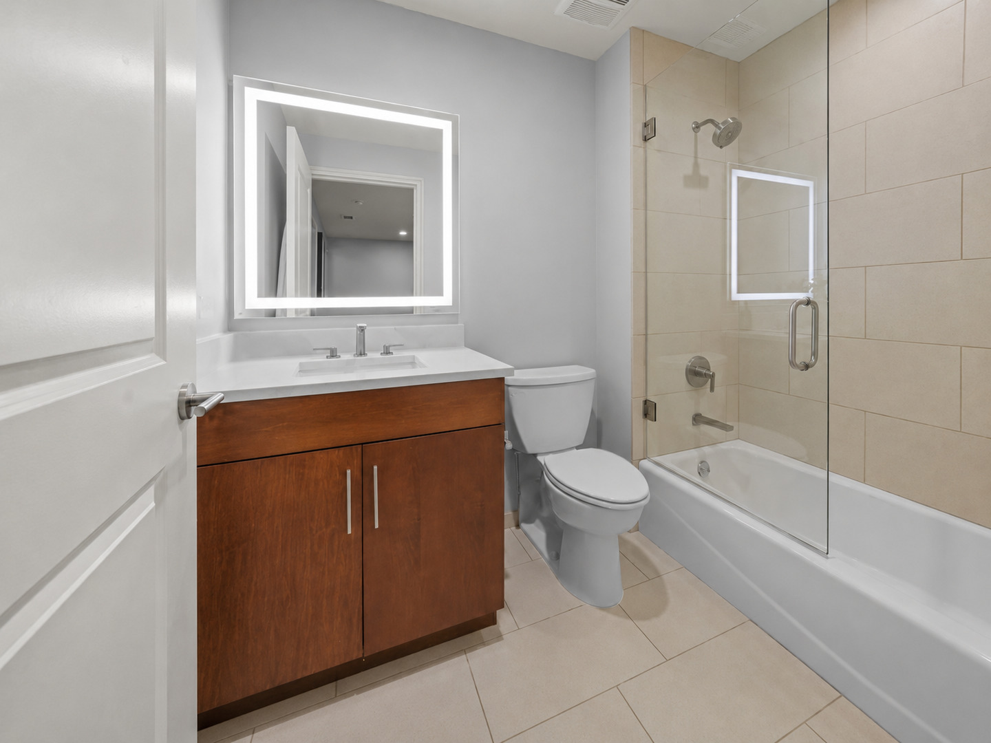 850 N Lake Shore Drive 203 Property Photo 11