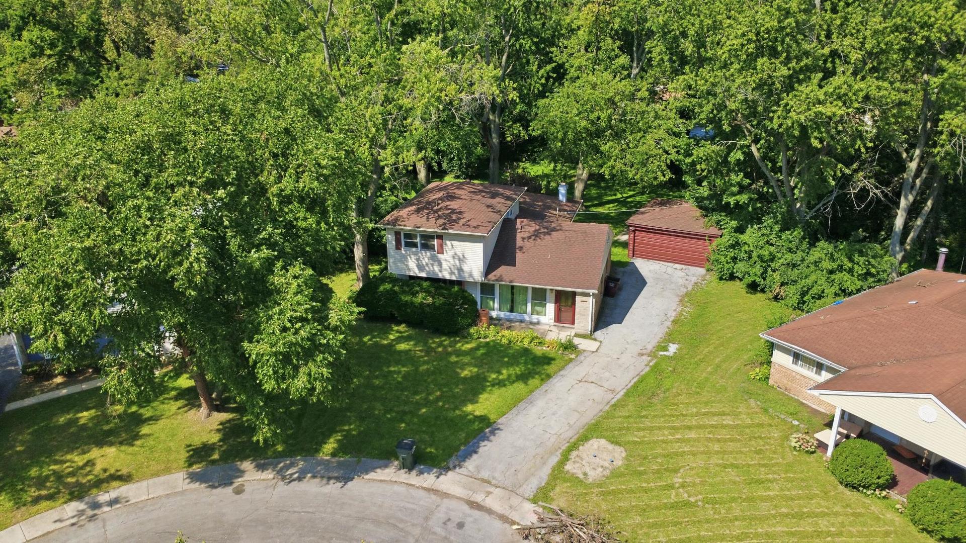 8 Mantua Court Property Photo 3