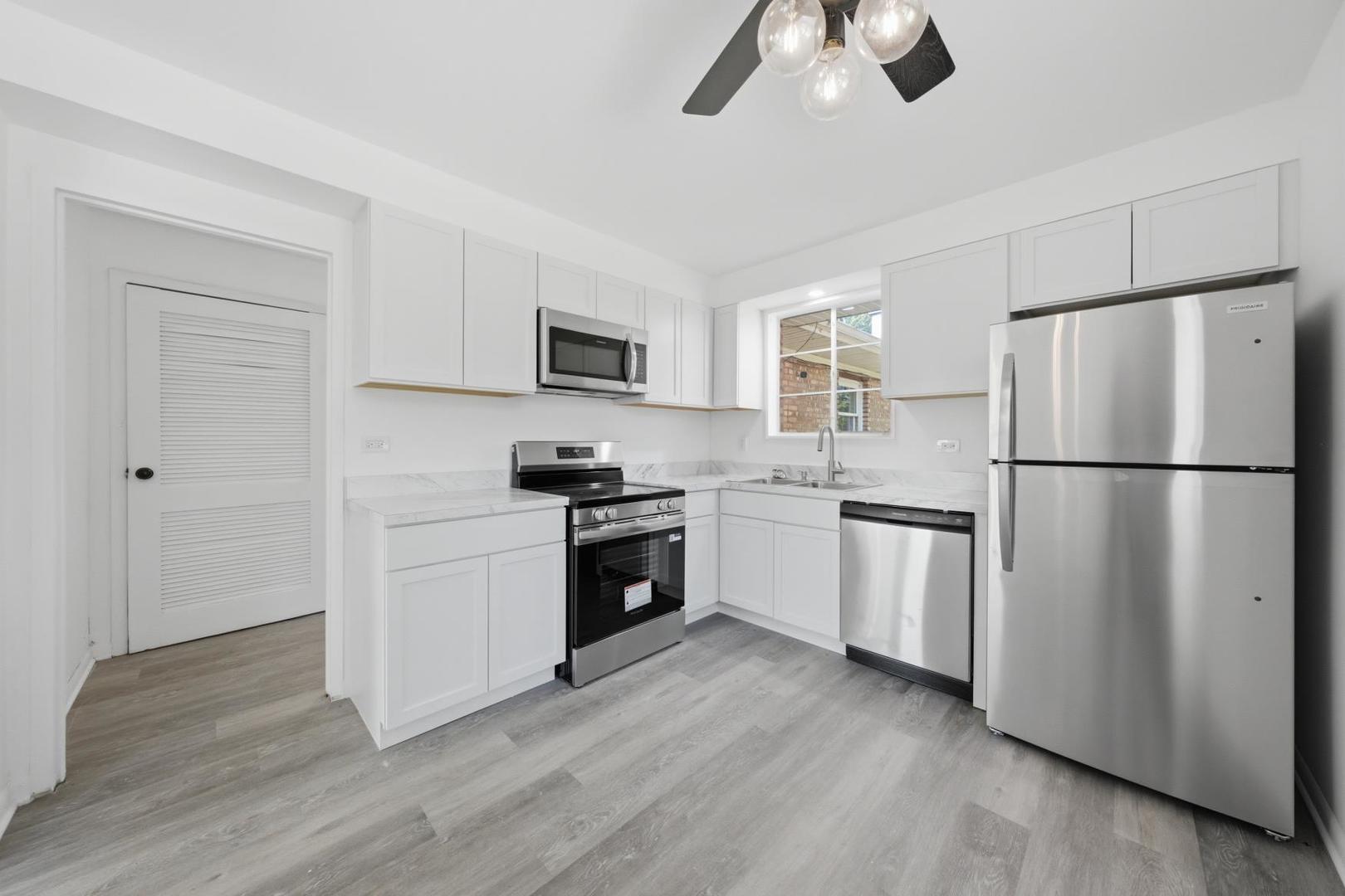 8 Mantua Court Property Photo 6