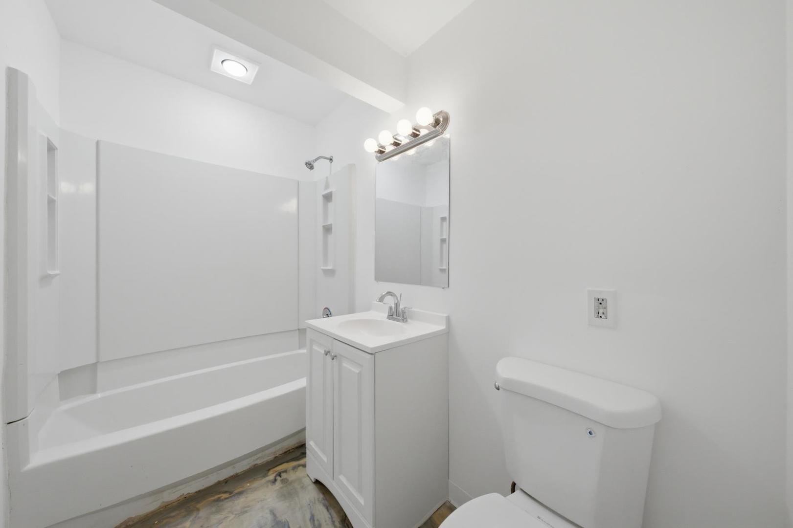 8 Mantua Court Property Photo 10